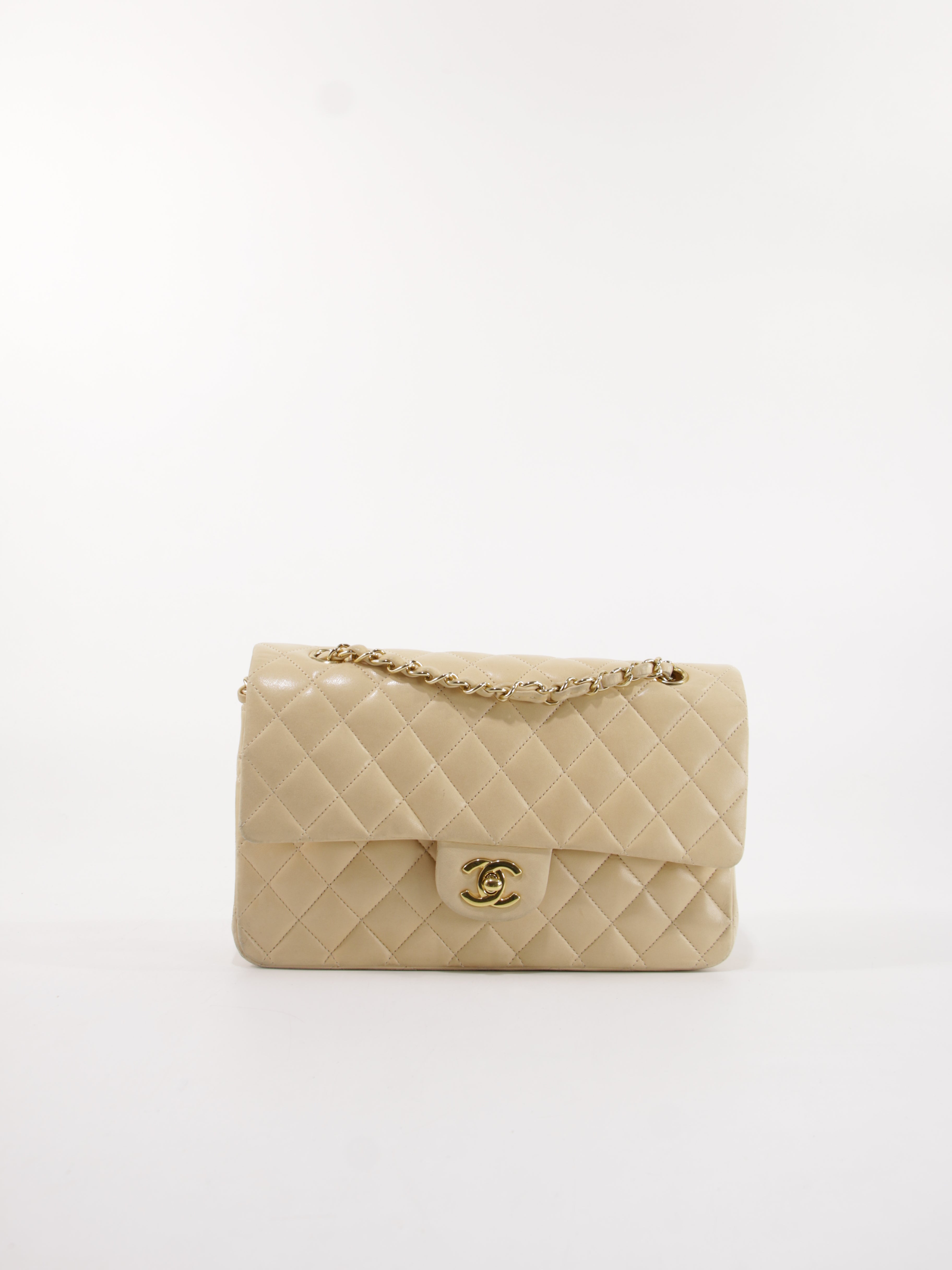 CHANEL - MEDIUM CLASSIC FLAP