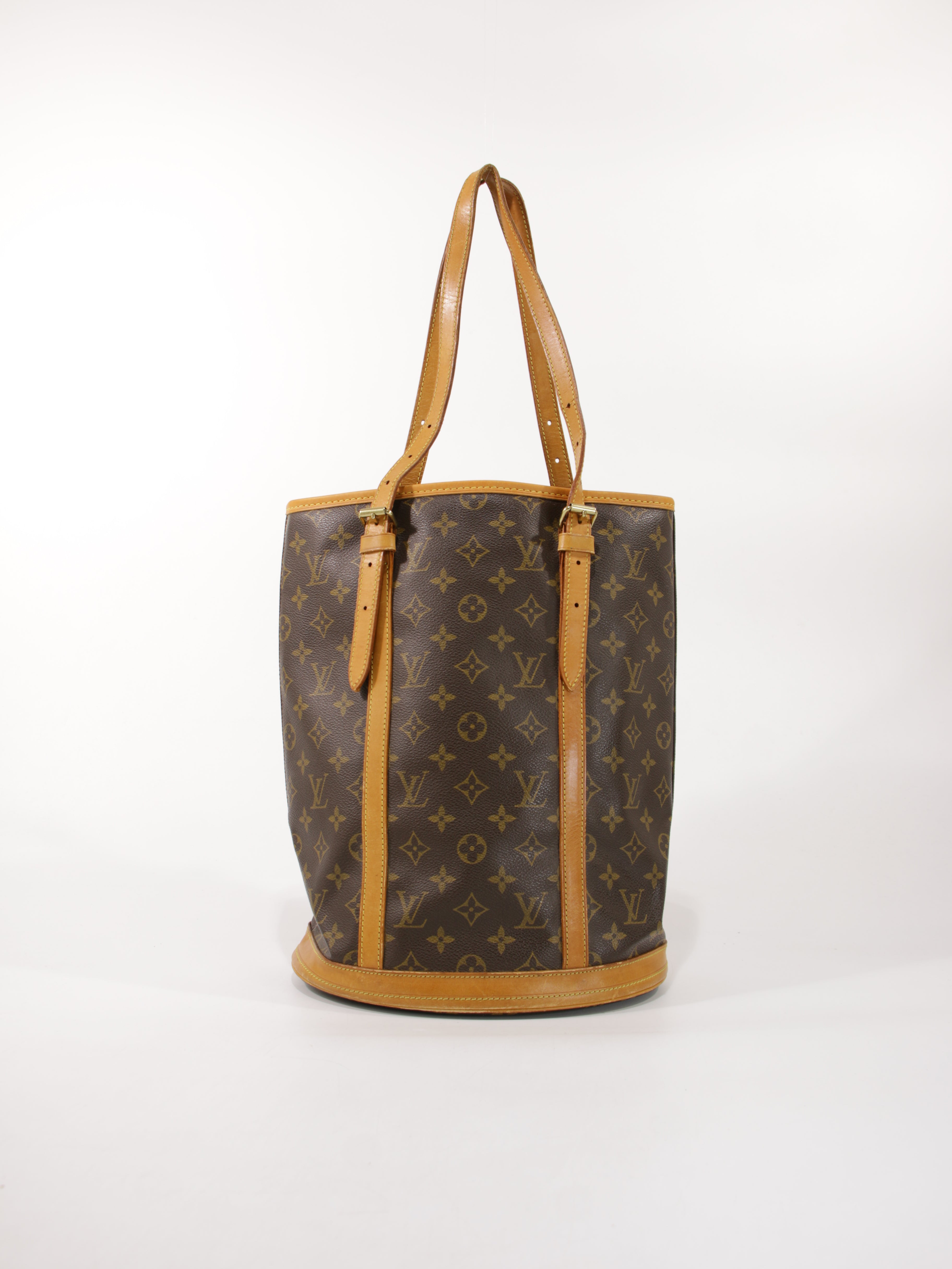 LOUIS VUITTON - BUCKET