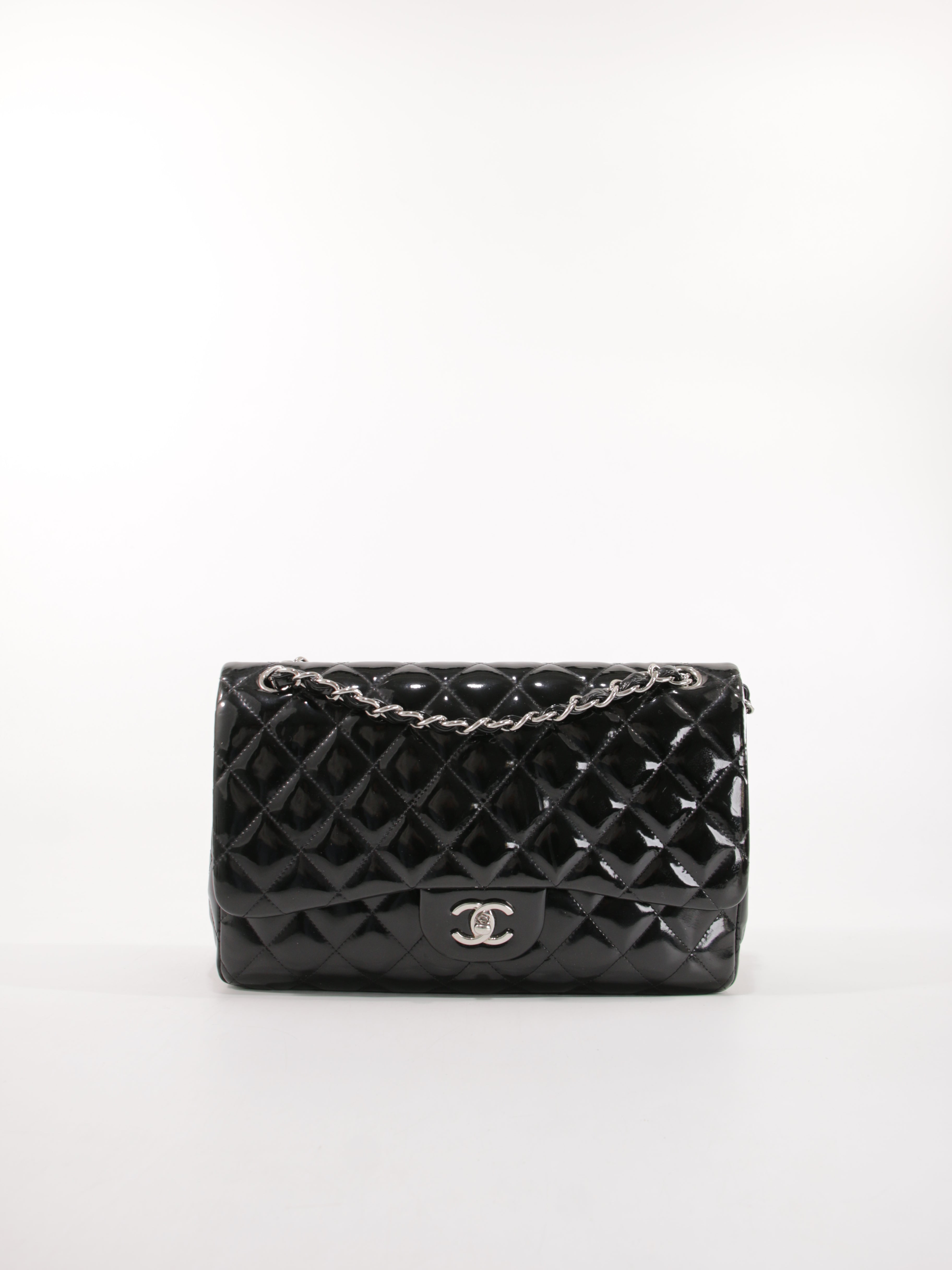 CHANEL - JUMBO FLAP