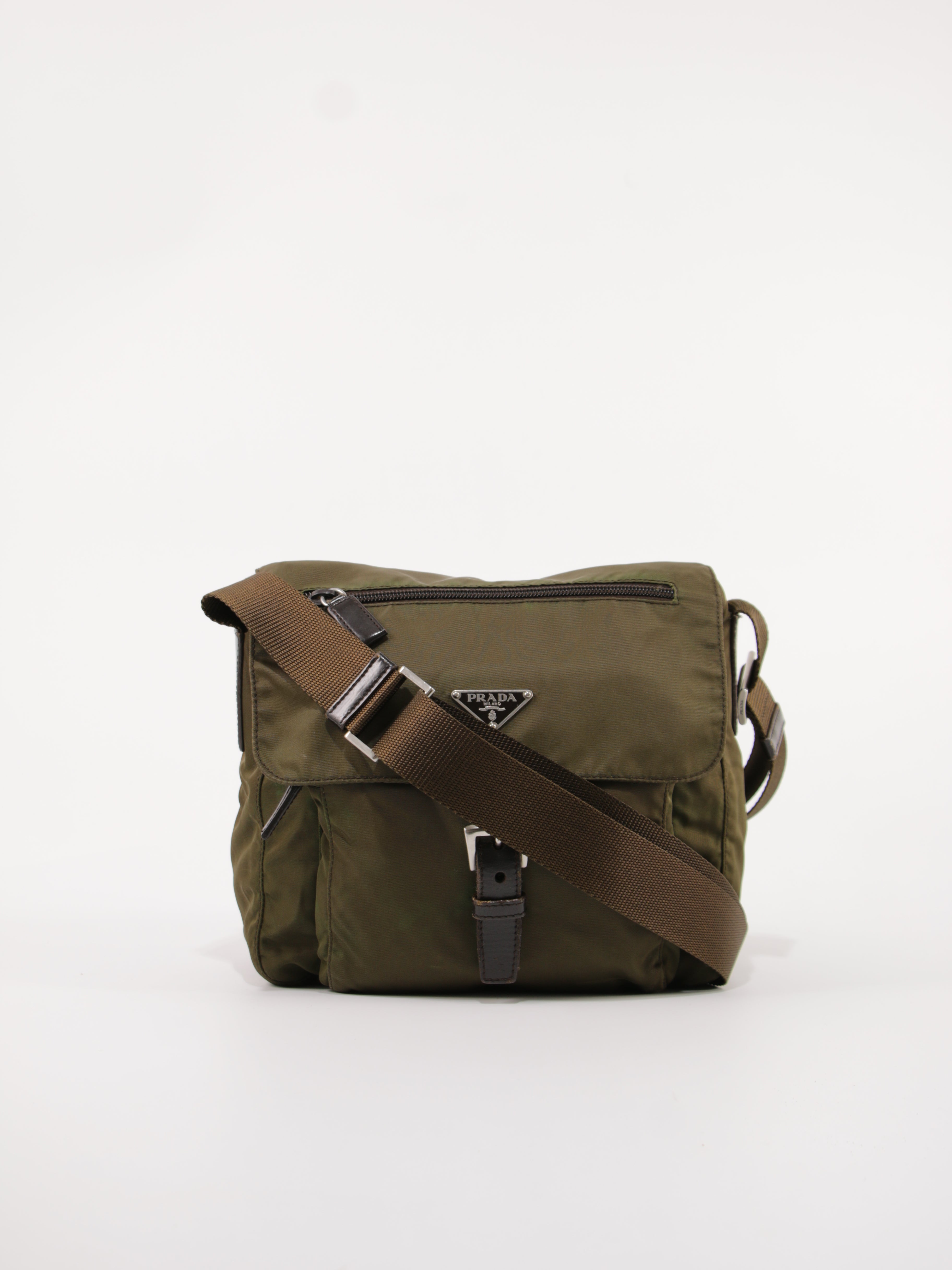PRADA - SINGLE BUCKLE MESSENGER