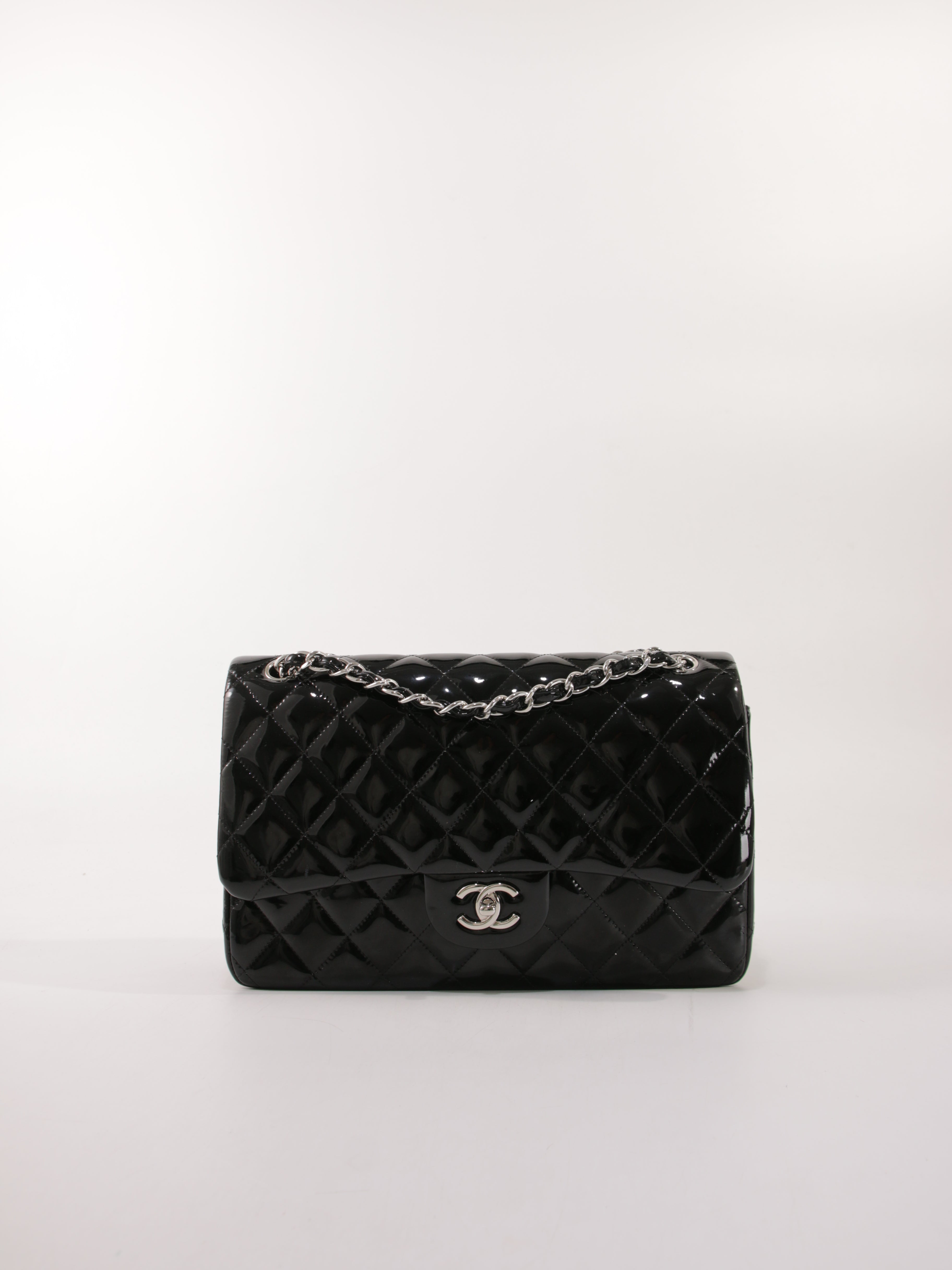 CHANEL SHOULDER BAGS