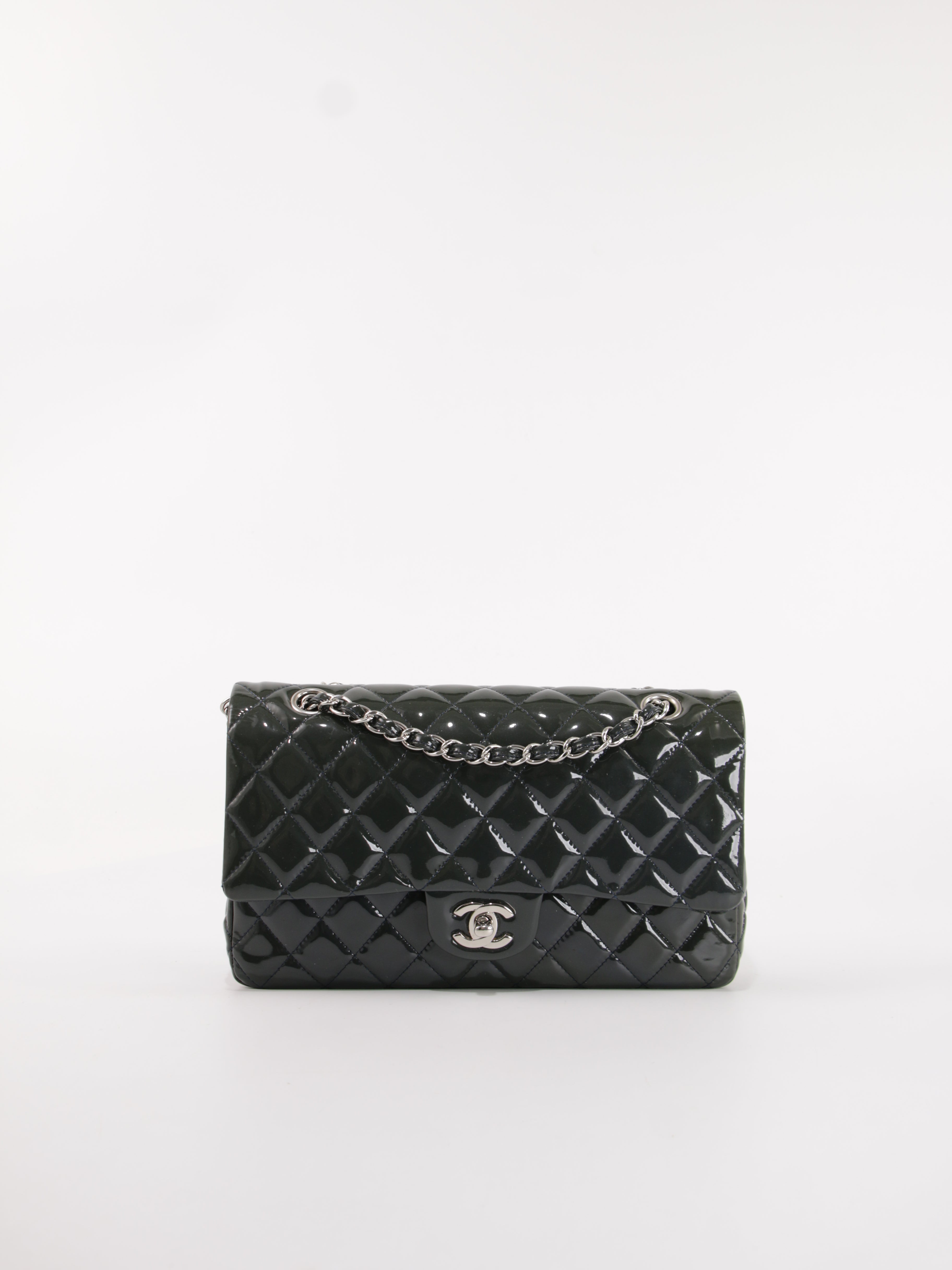 CHANEL - MEDIUM CLASSIC FLAP