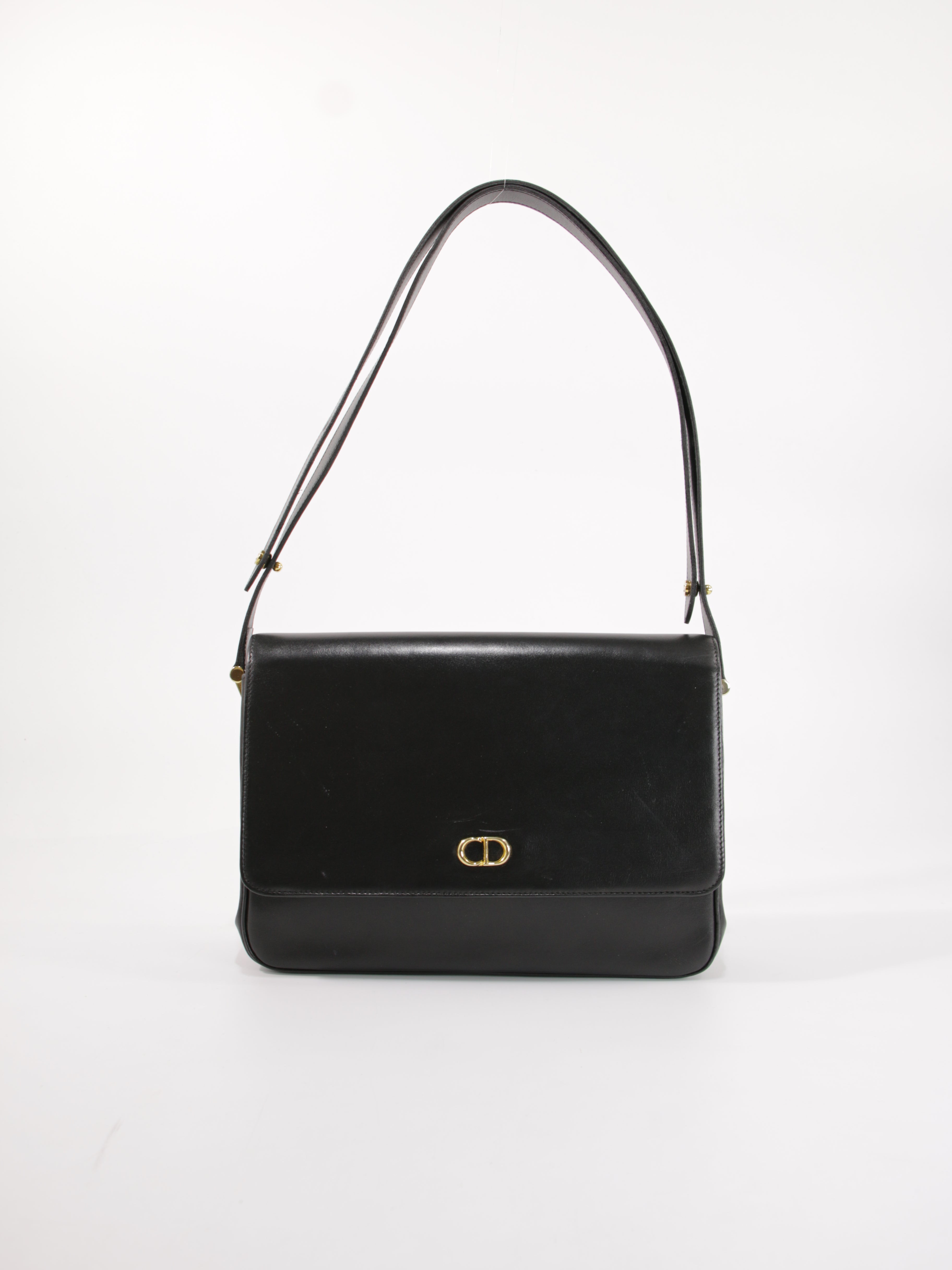 CHRISTIAN DIOR SHOULDER BAGS