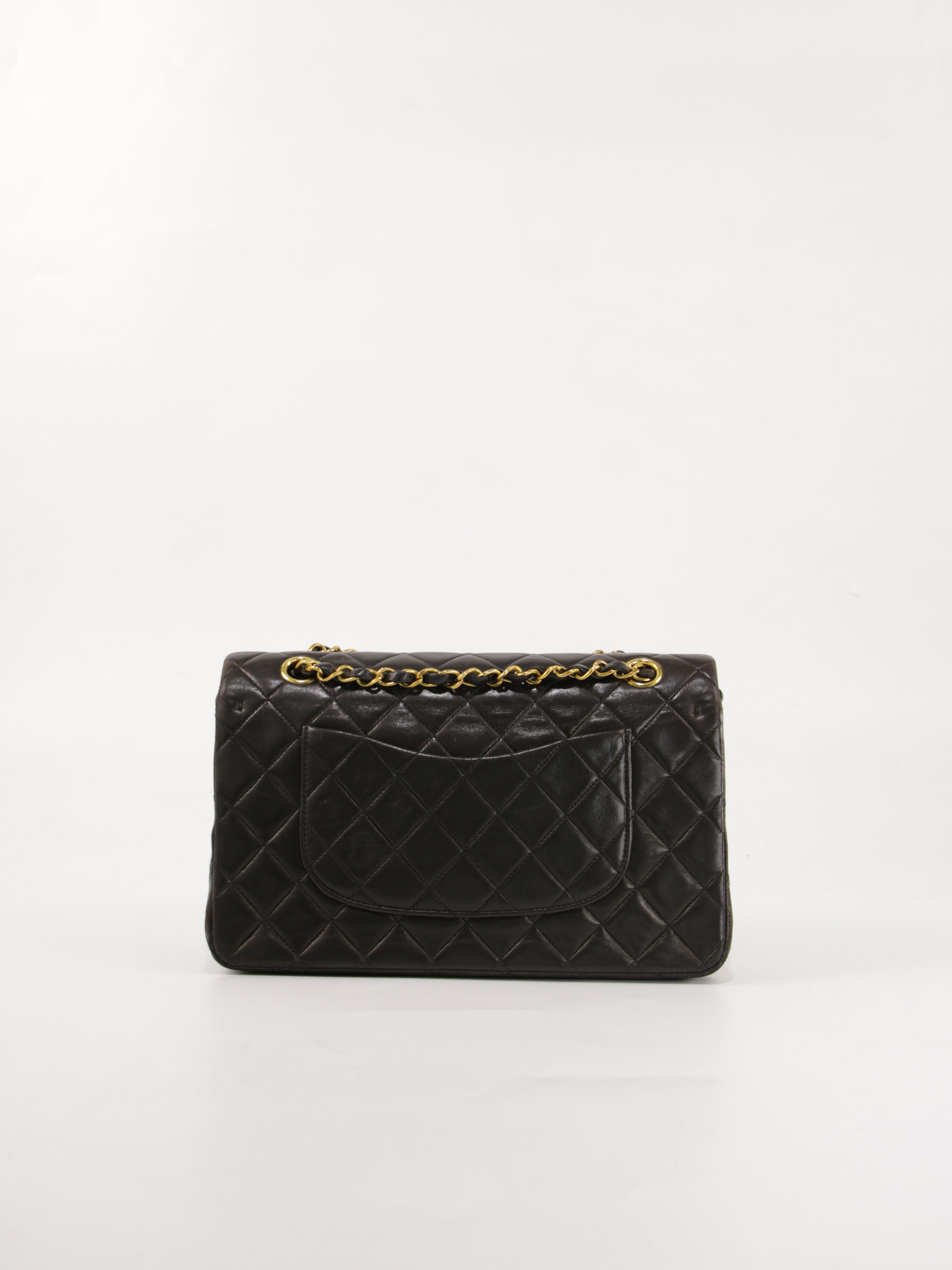 Medium Classic Flap