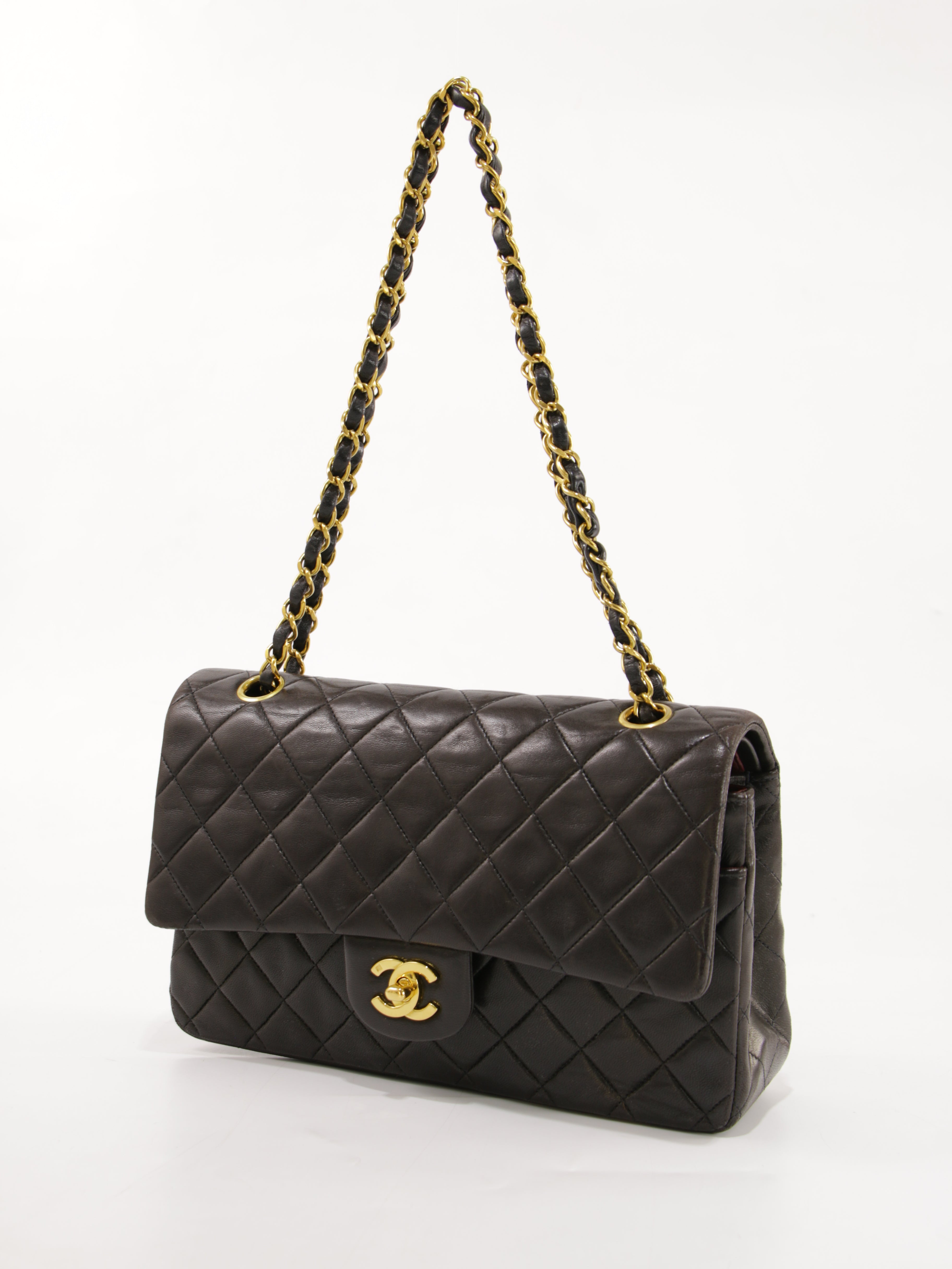 Medium Classic Flap