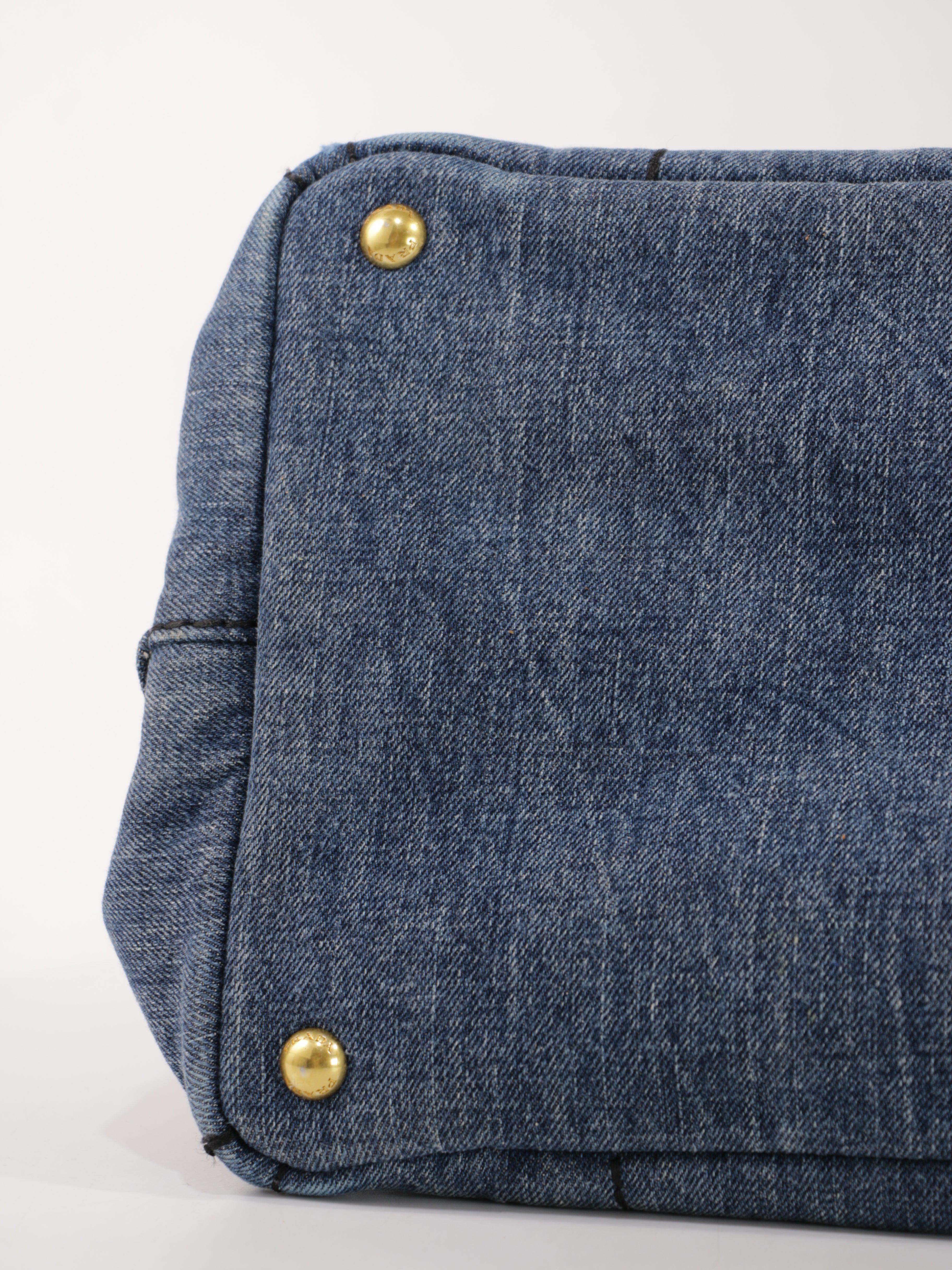 Medium Canapa