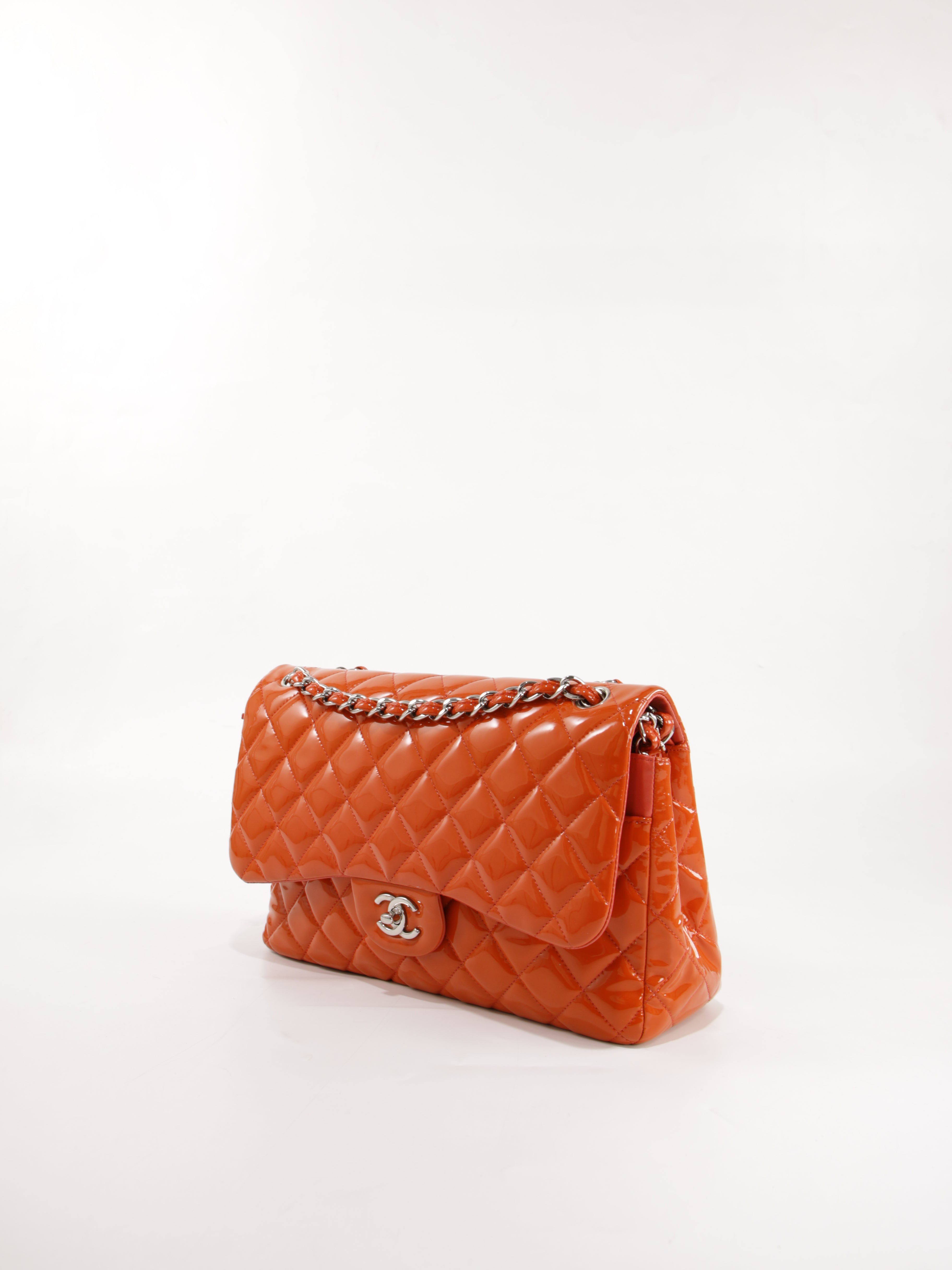 Jumbo Classic Flap