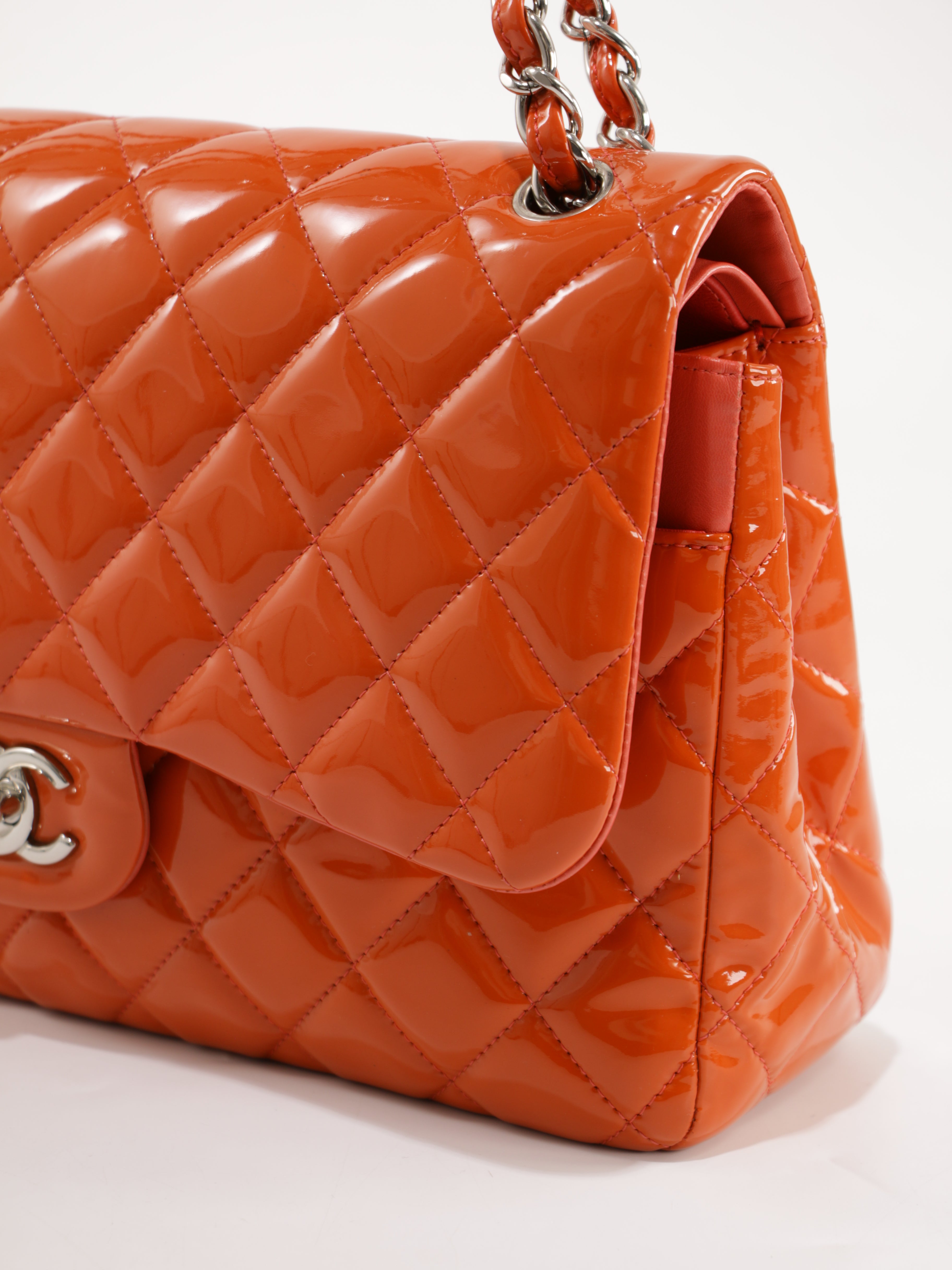Jumbo Classic Flap