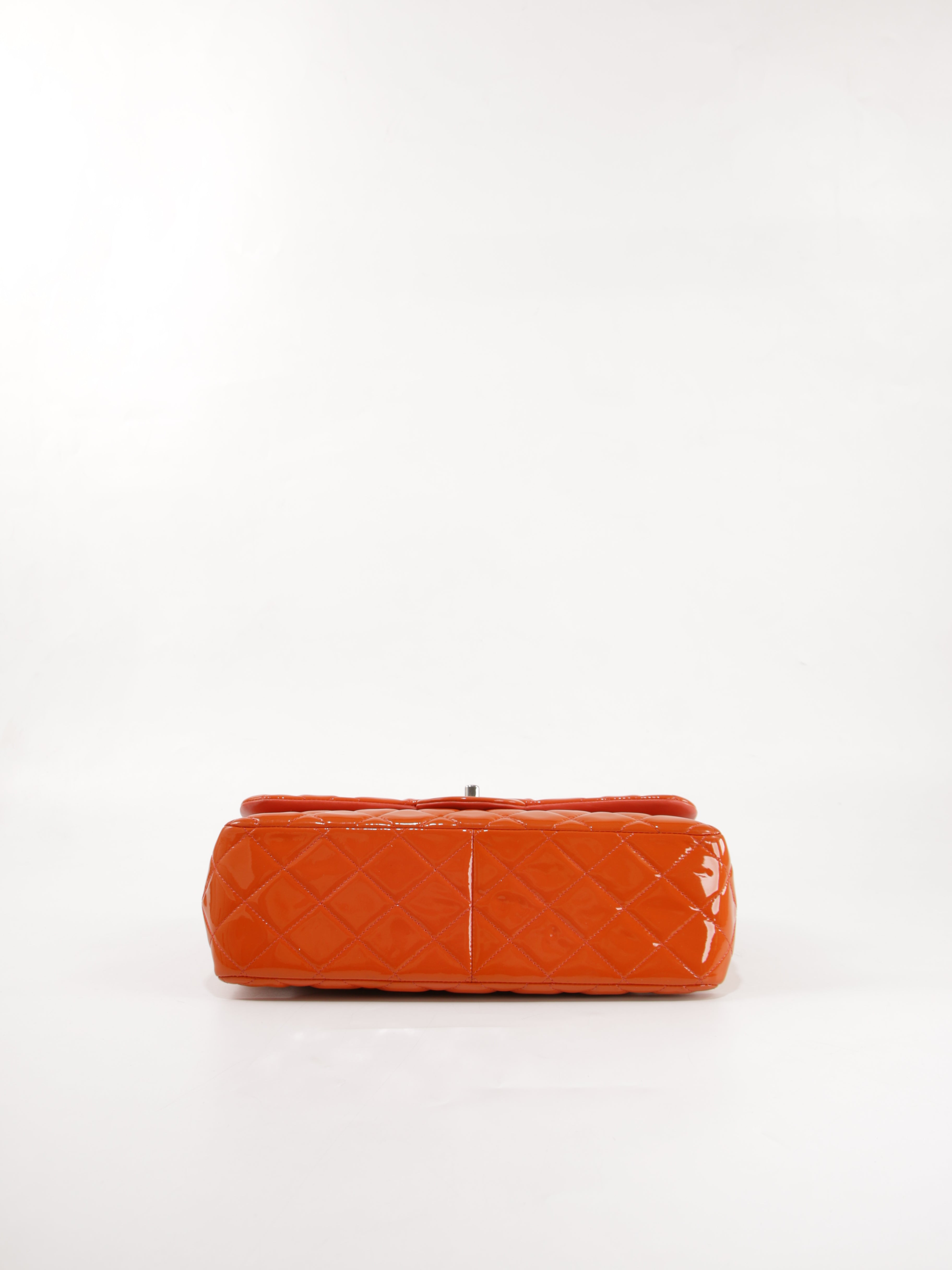 Jumbo Classic Flap