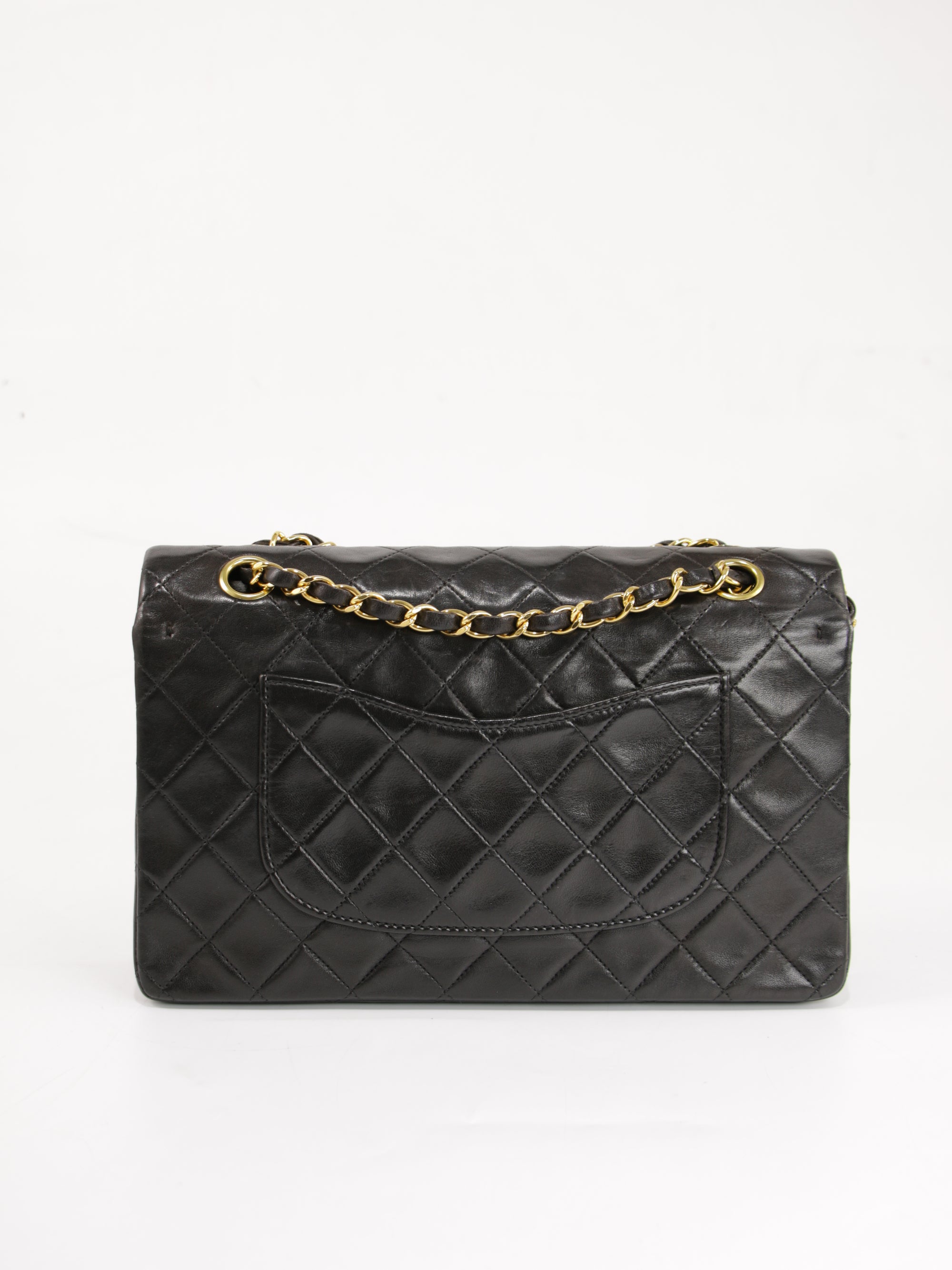 Medium Classic Flap