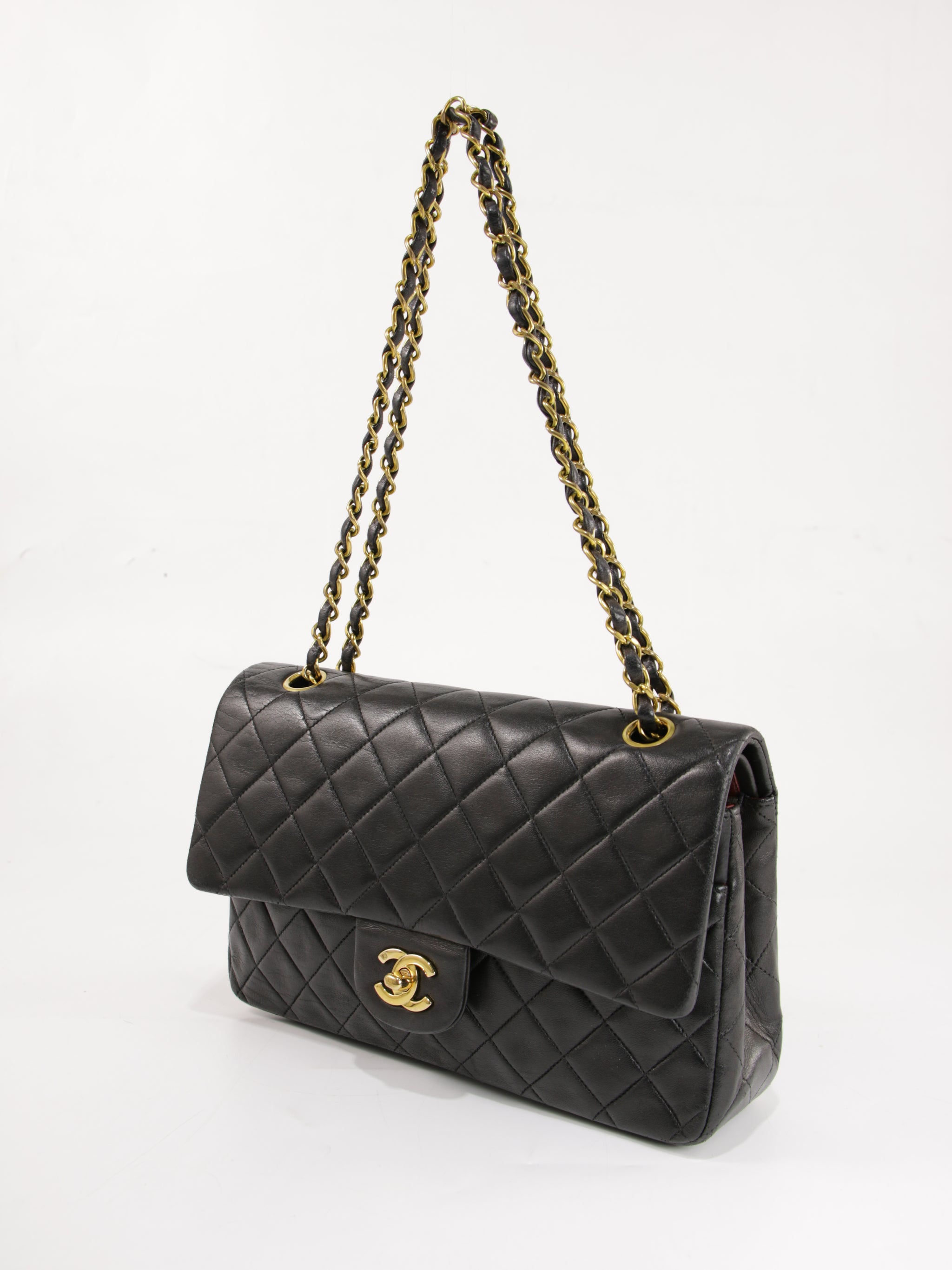Medium Classic Flap