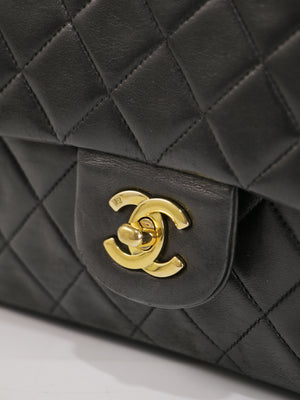 Medium Classic Flap