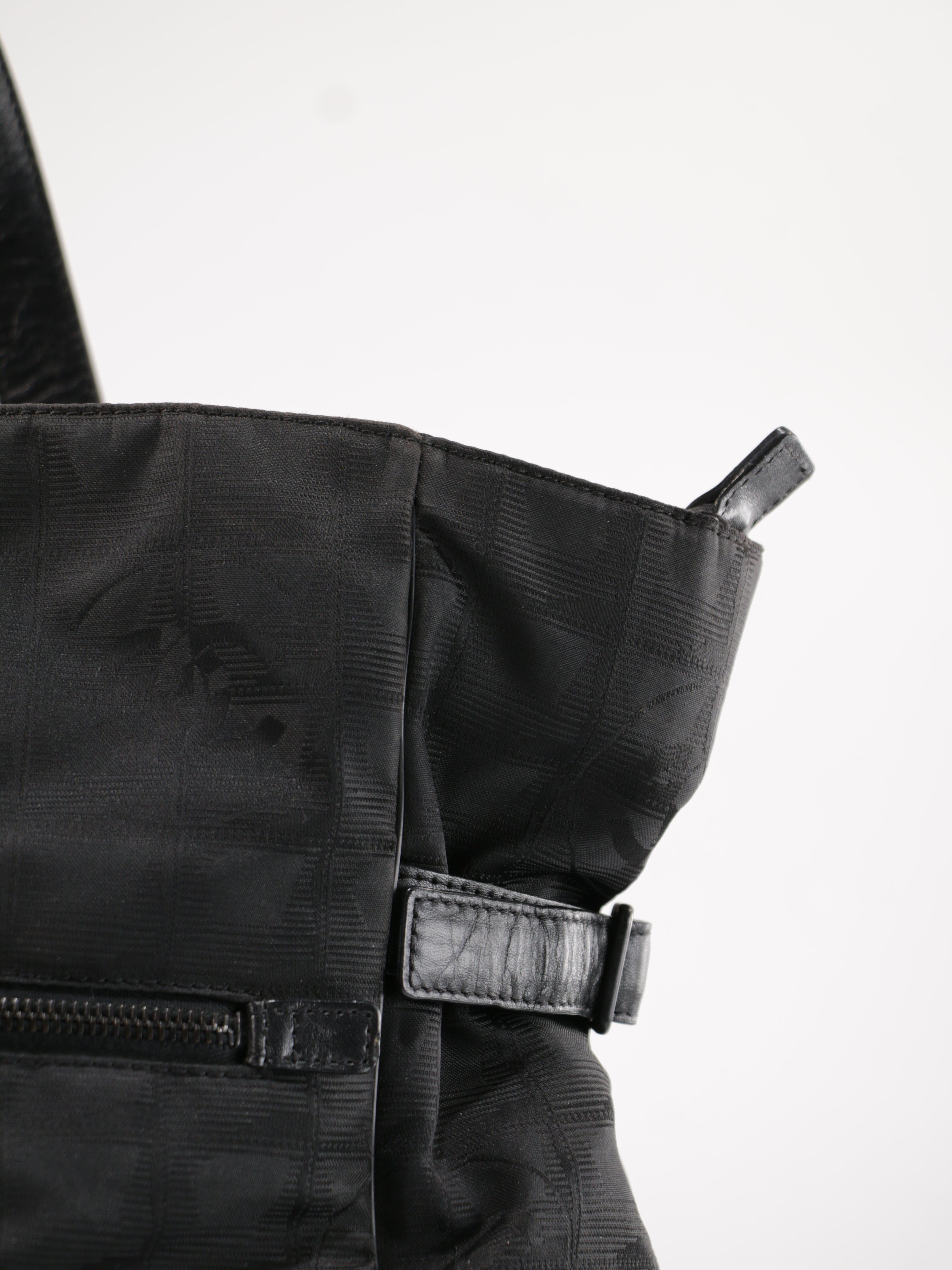 Large Travel Line Tote