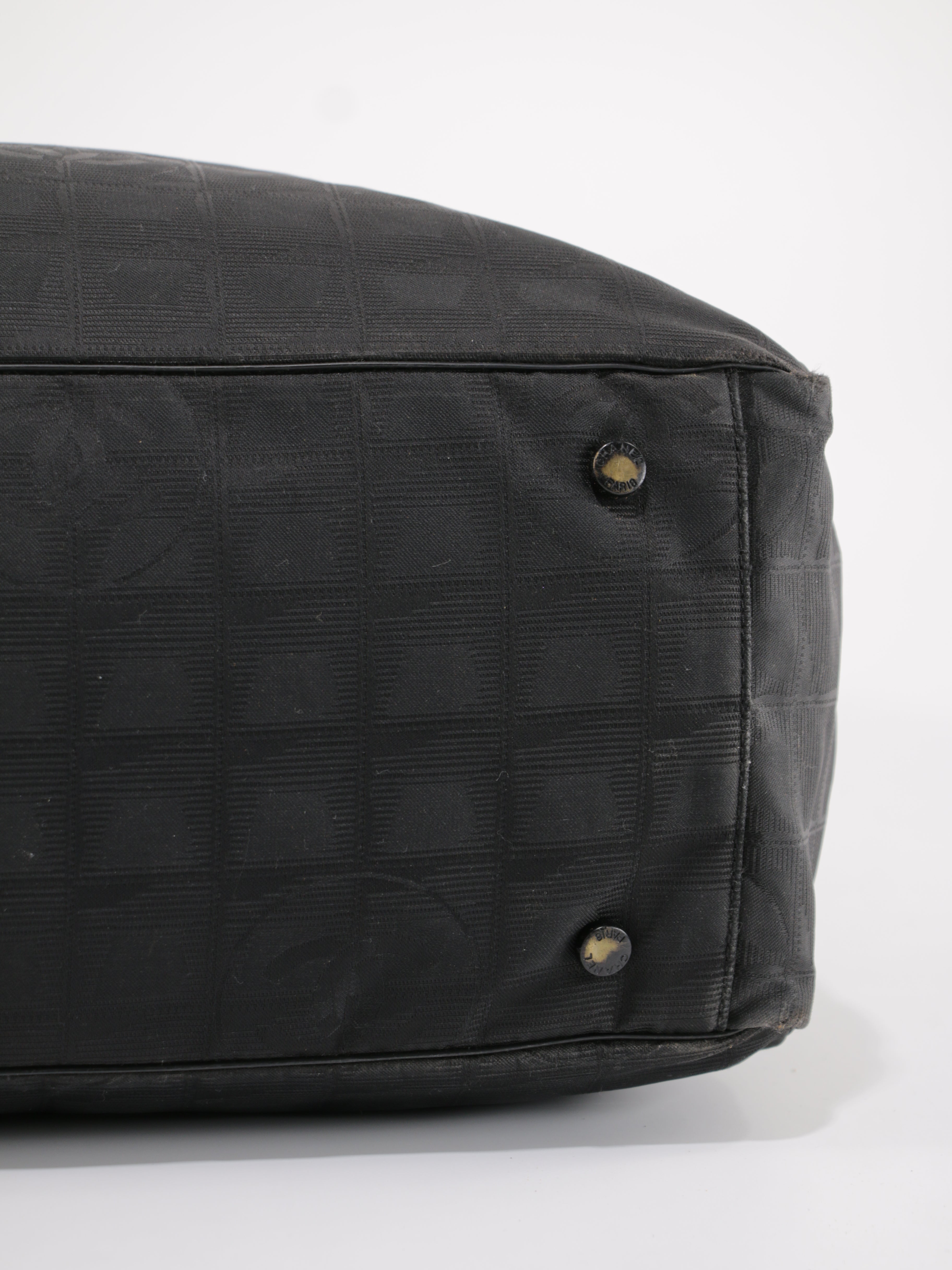 Large Travel Line Tote