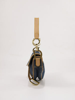 Saddle