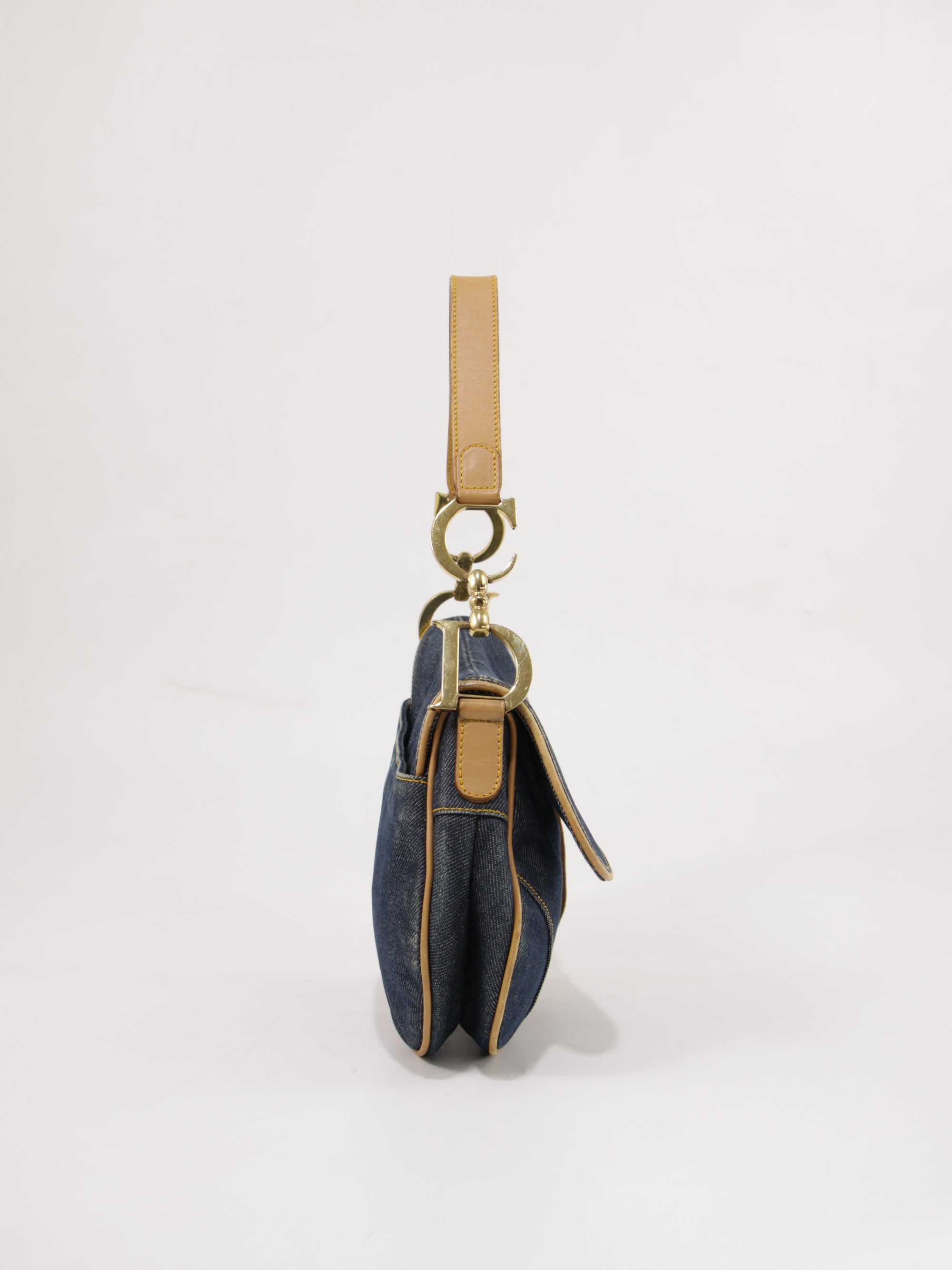 Saddle