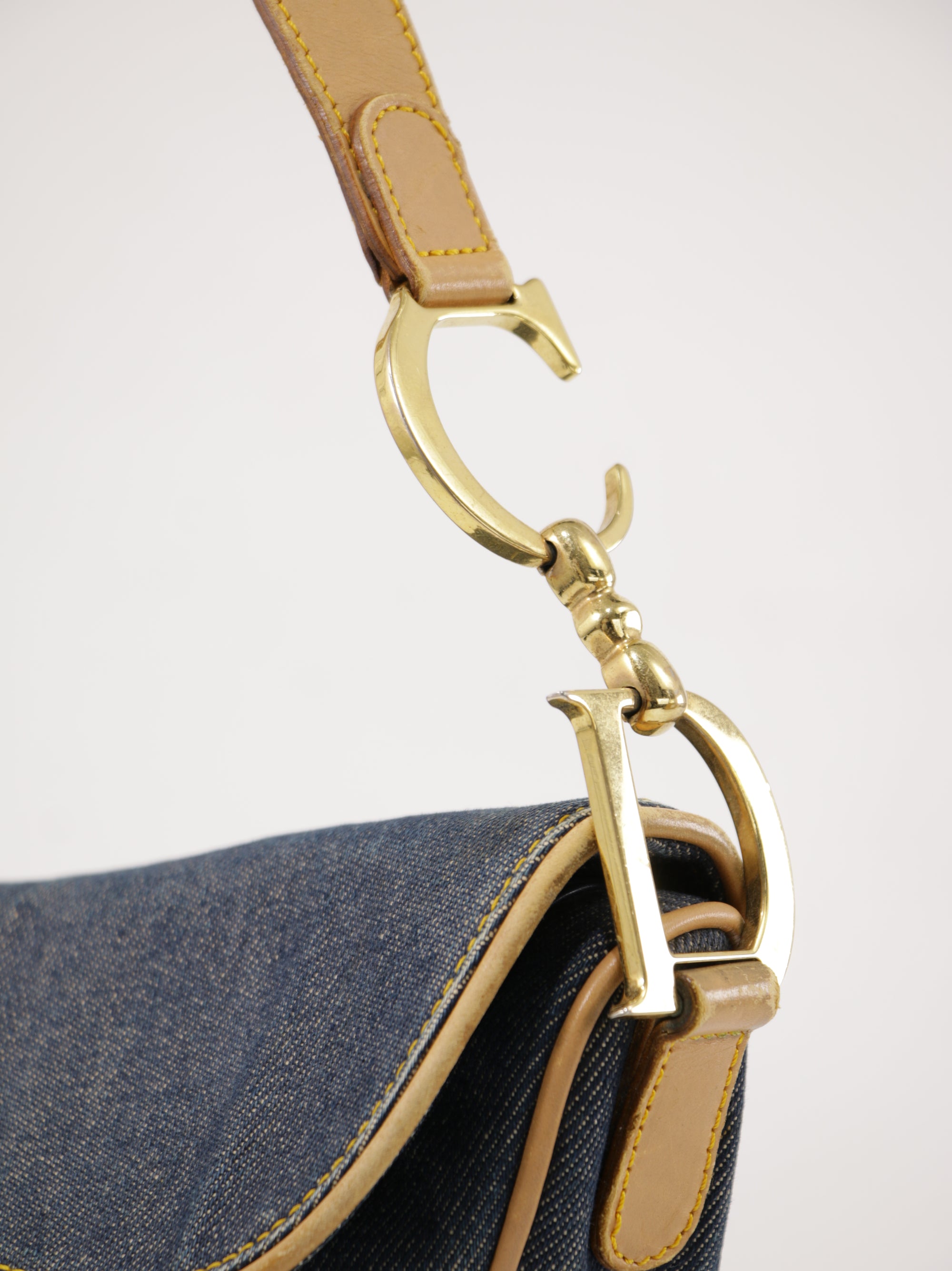 Saddle