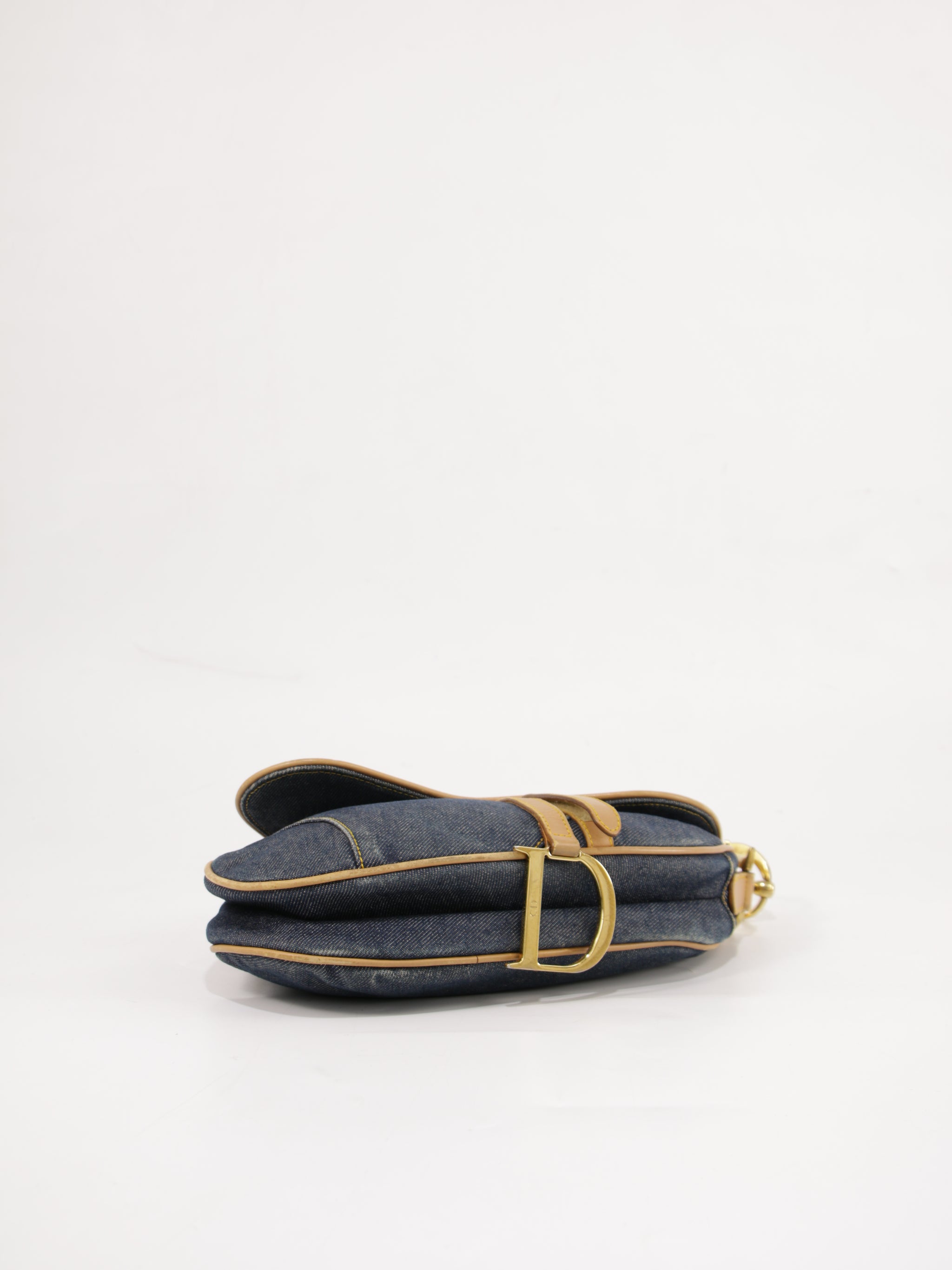 Saddle