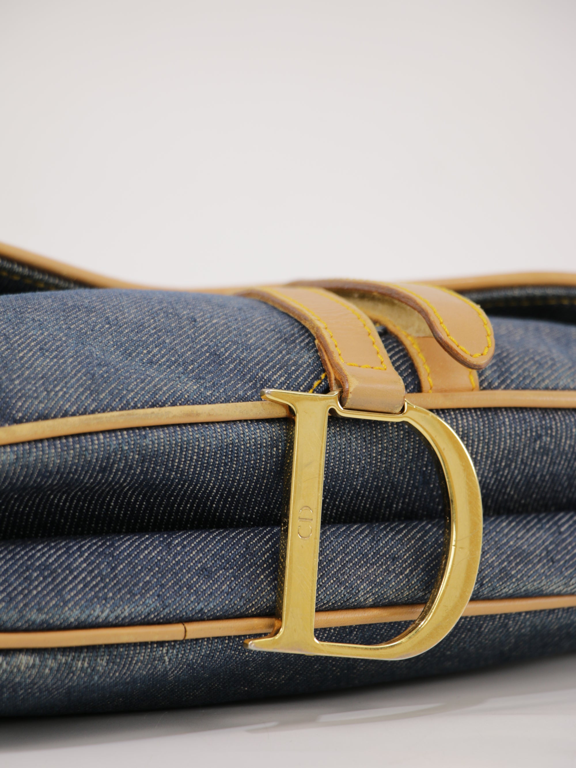 Saddle