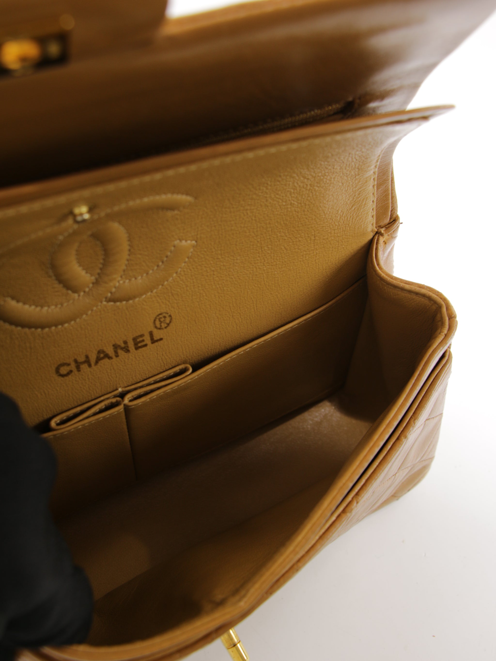 Small Classic Flap