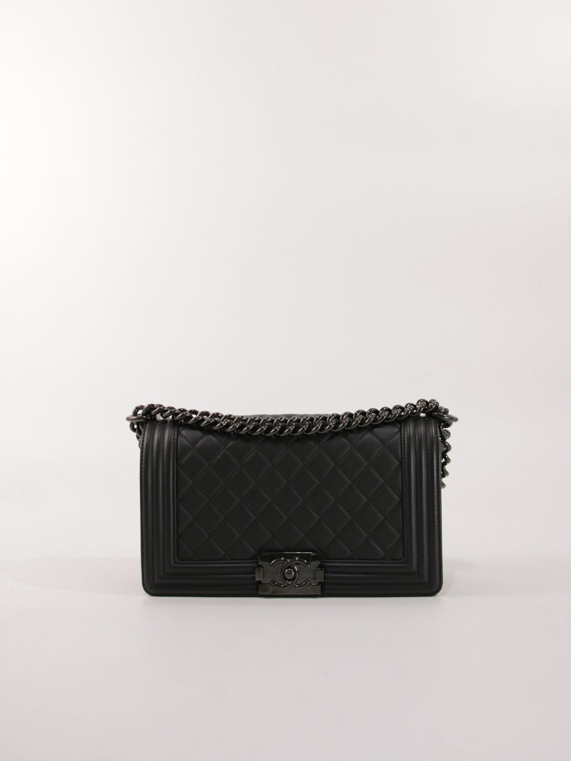 CHANEL - Boy