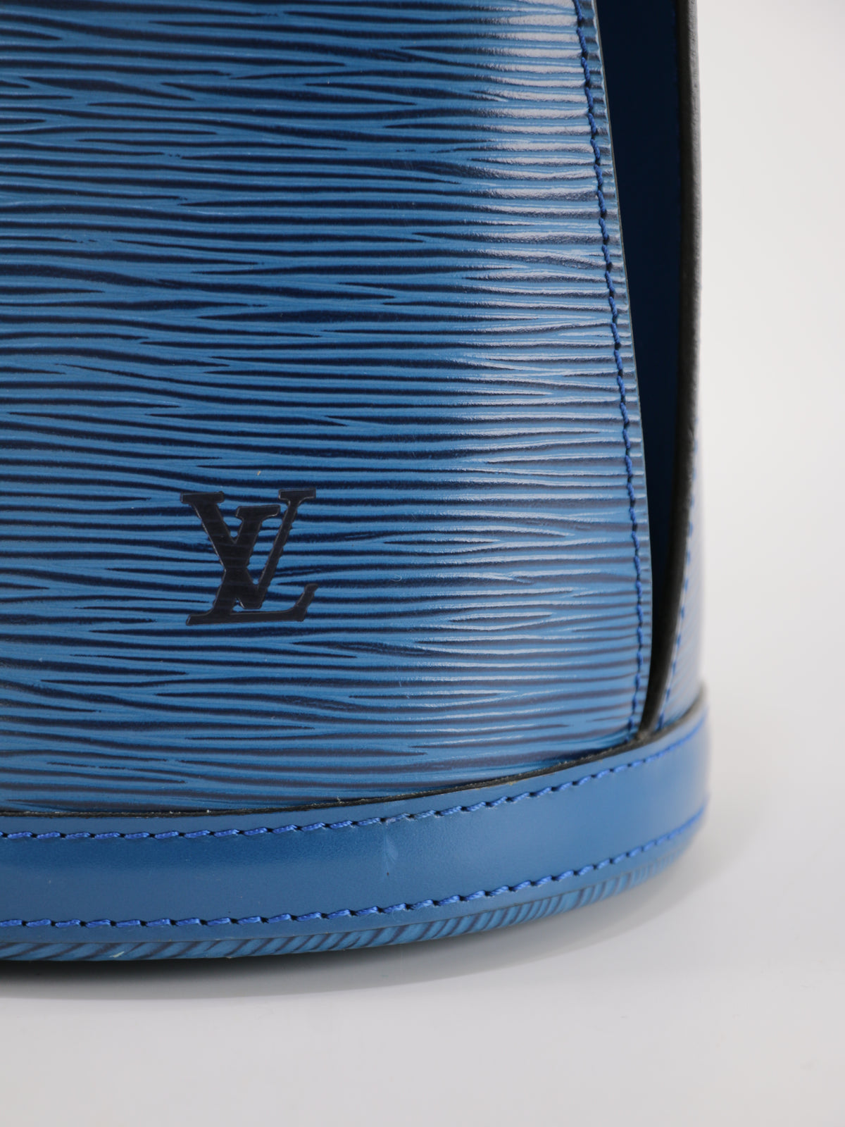 Louis Vuitton Shoulder Bag
