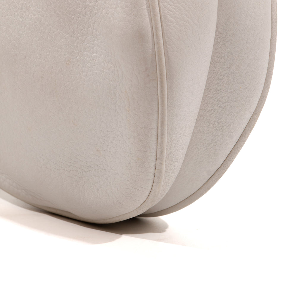 Saddle