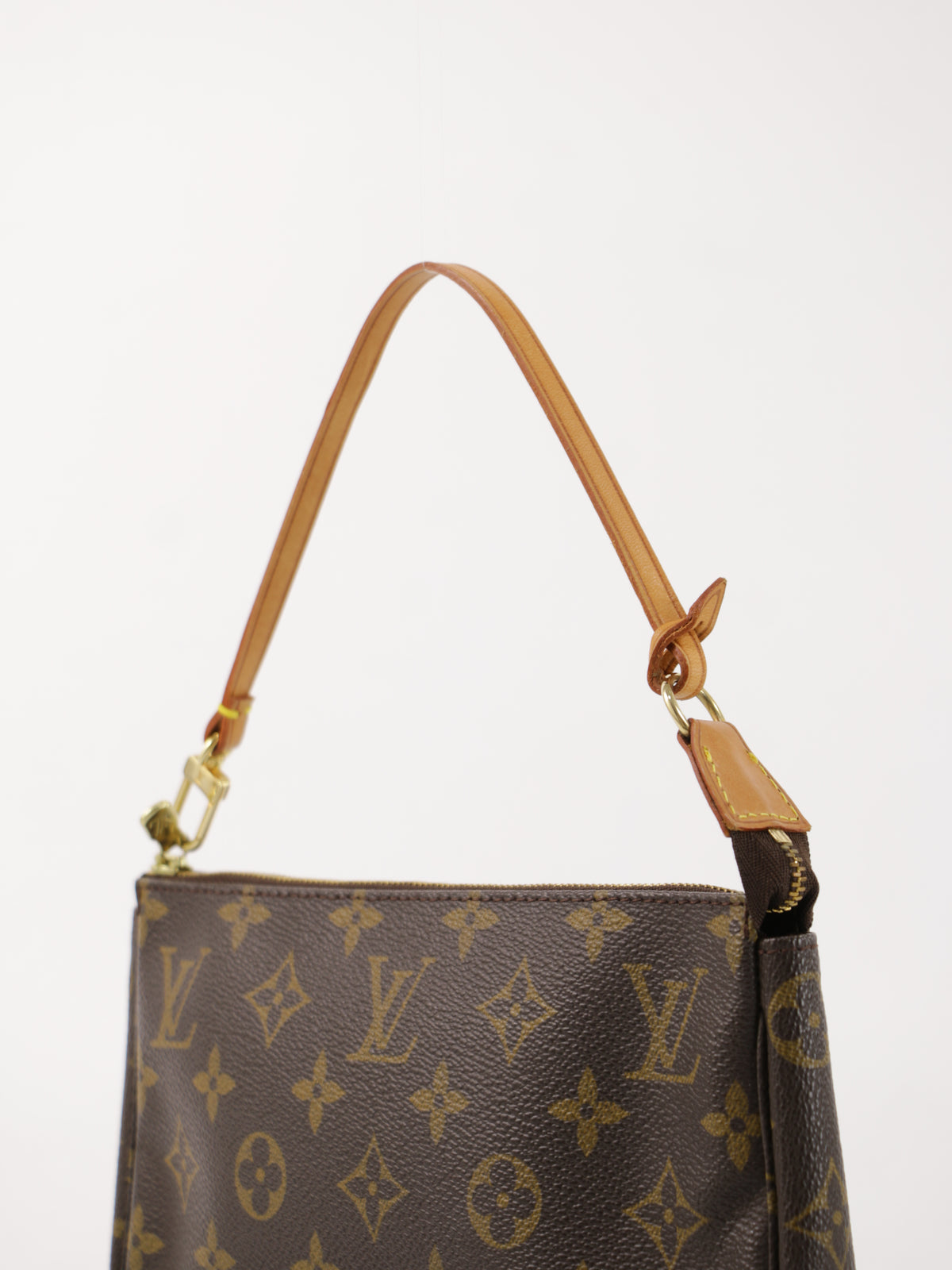 Louis Vuitton Accessories Pochette