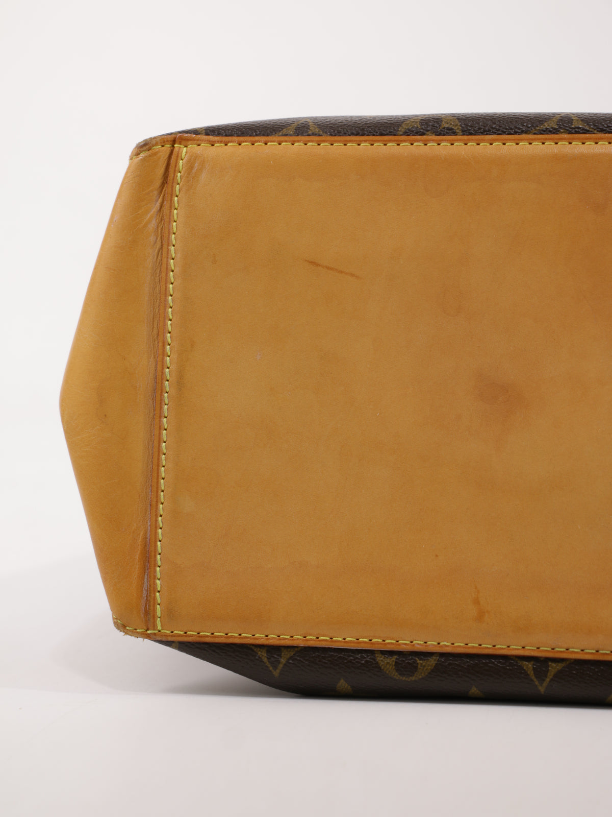 Louis Vuitton Cabas Mezzo