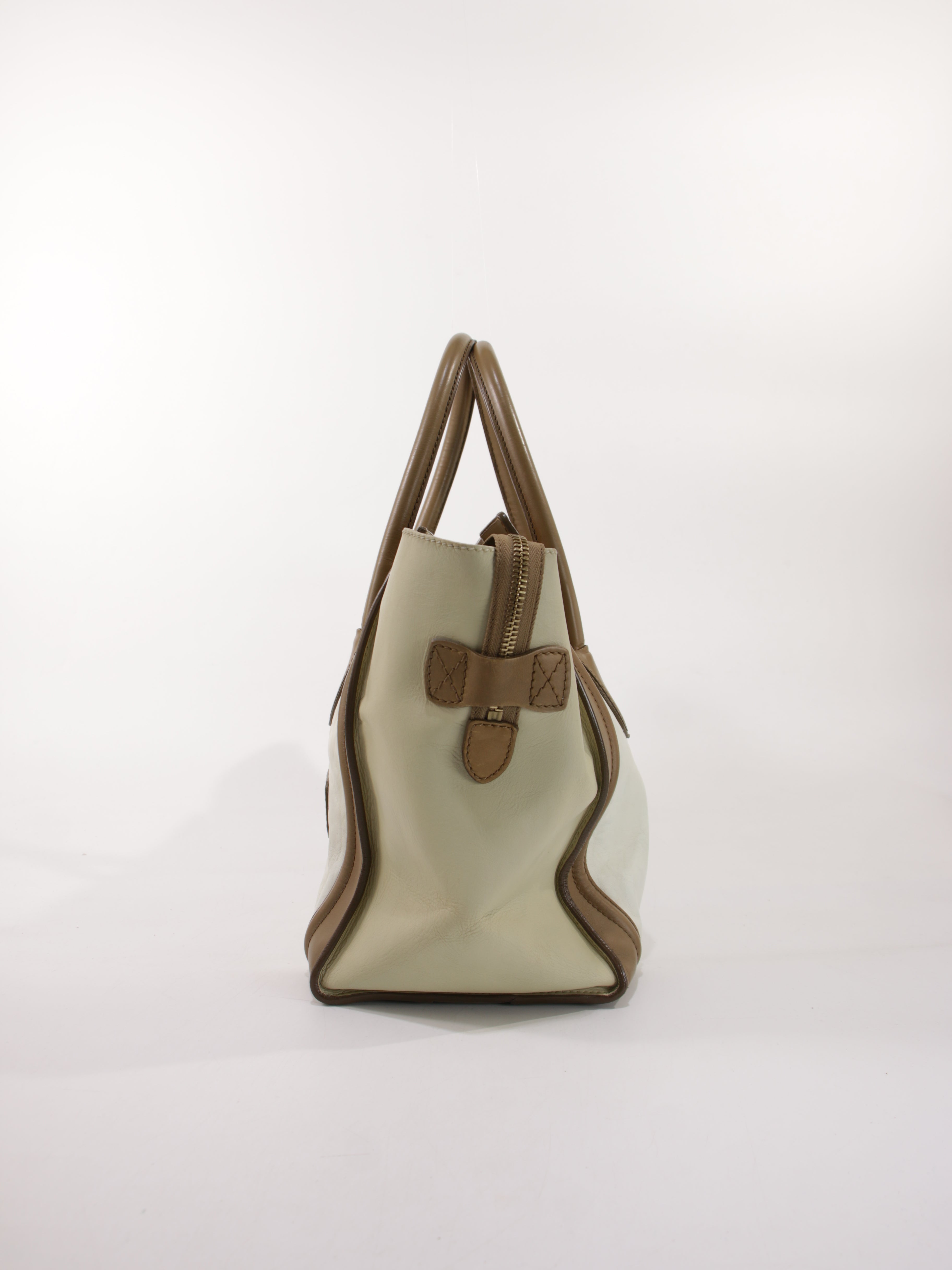 Medium Luggage