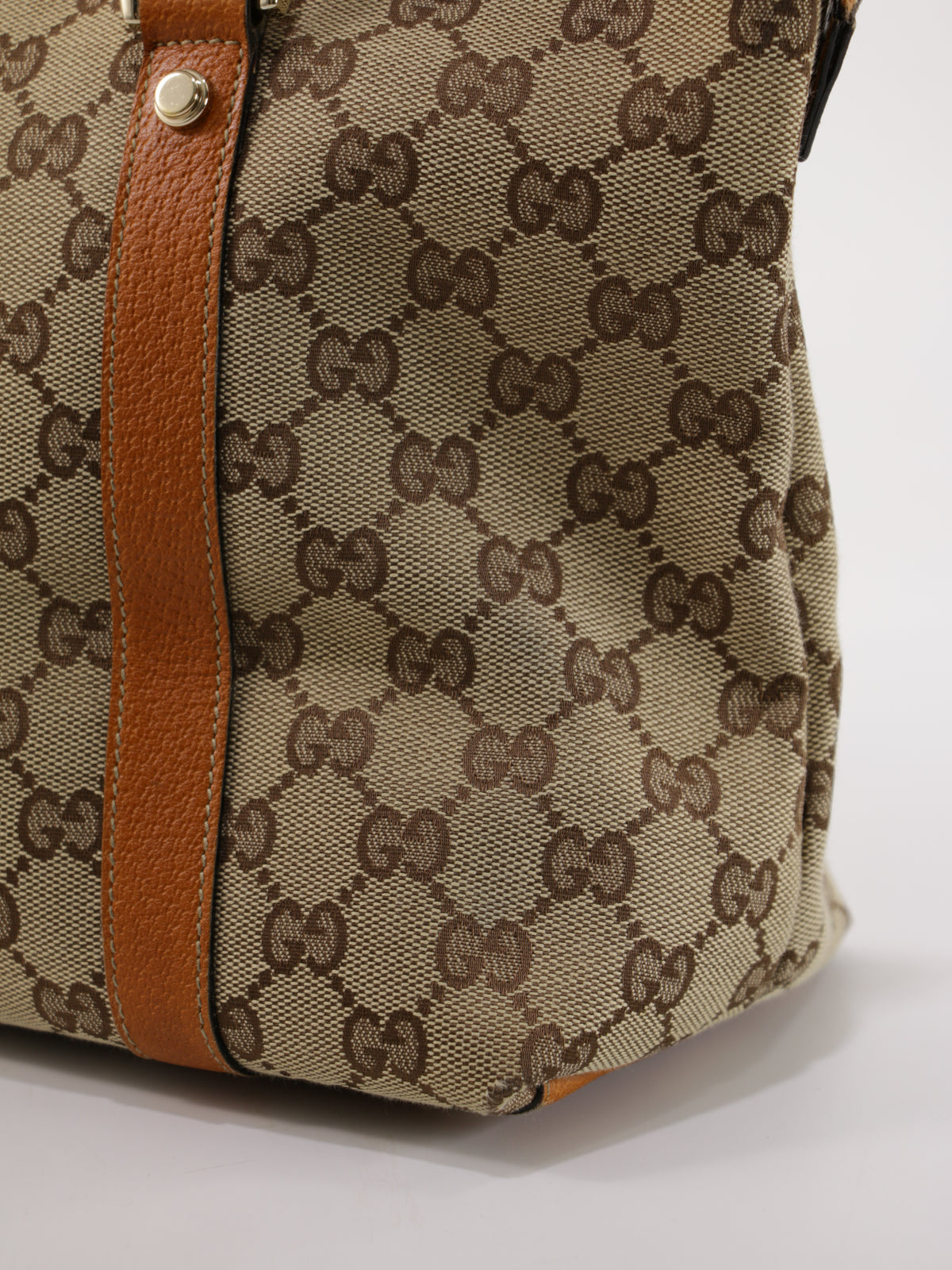 Gucci Abbey Zip Tote