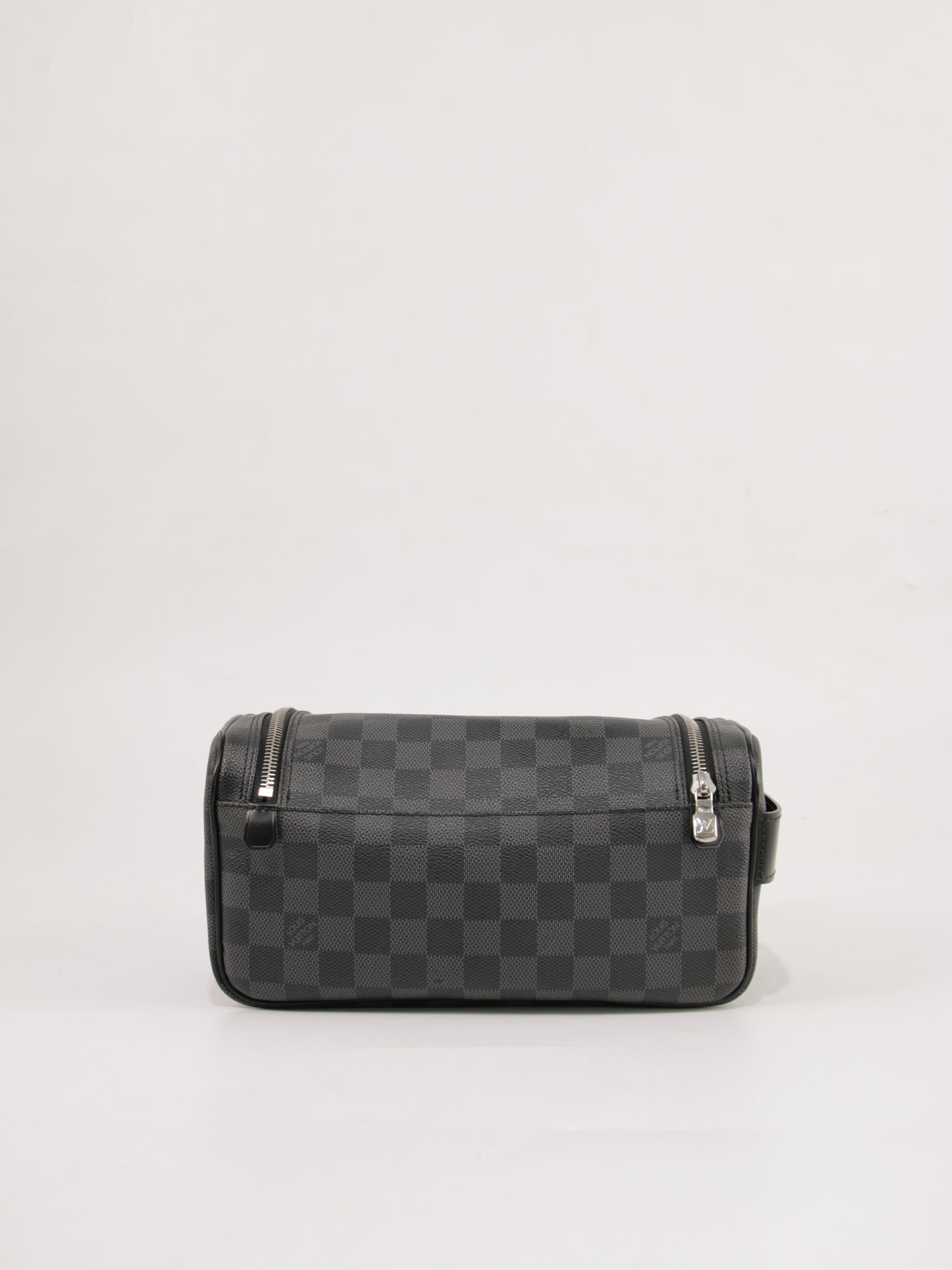 Cosmetic pouch