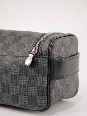 Cosmetic pouch