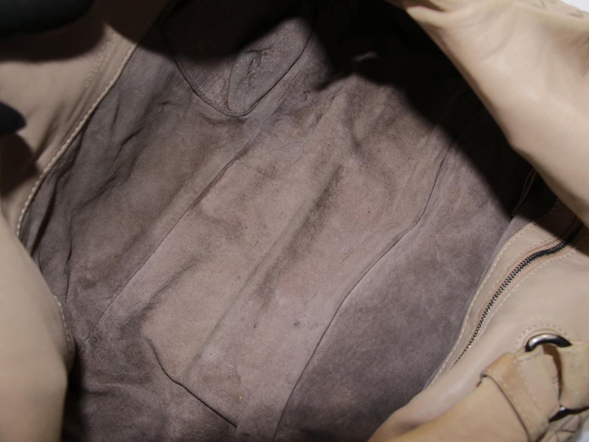 Bottega Veneta Medium Campana Hobo
