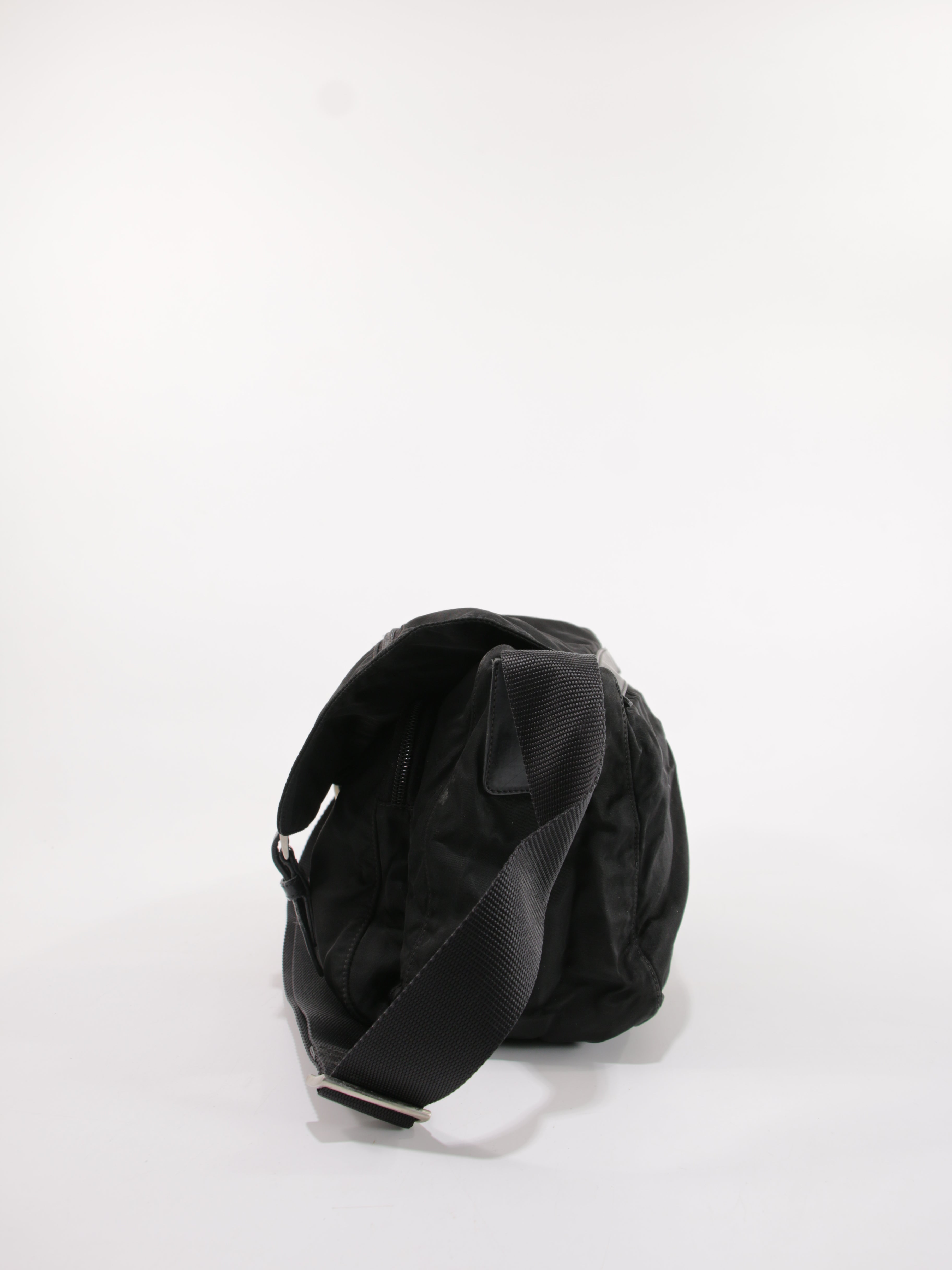 Double Buckle Messenger