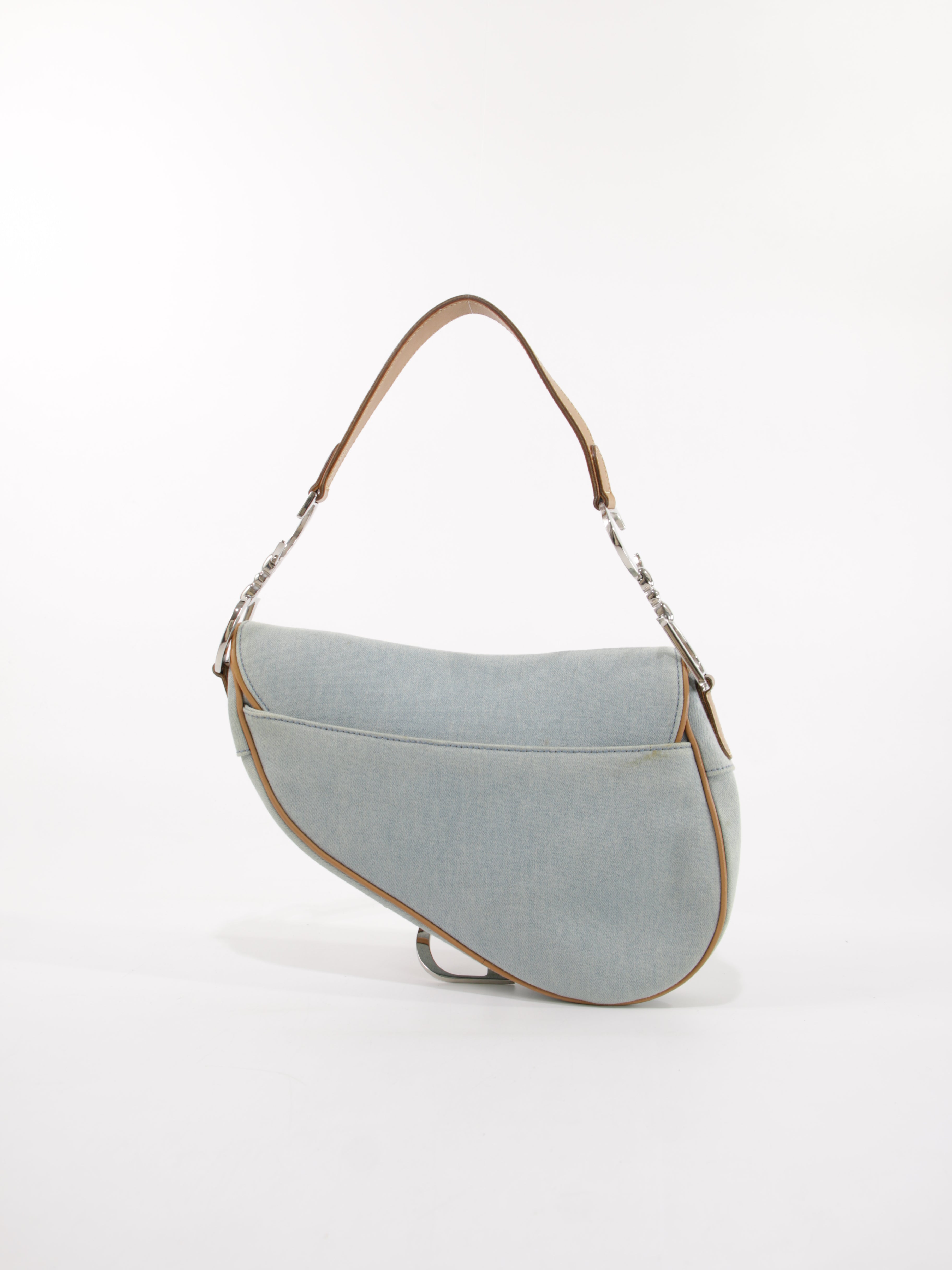 Saddle