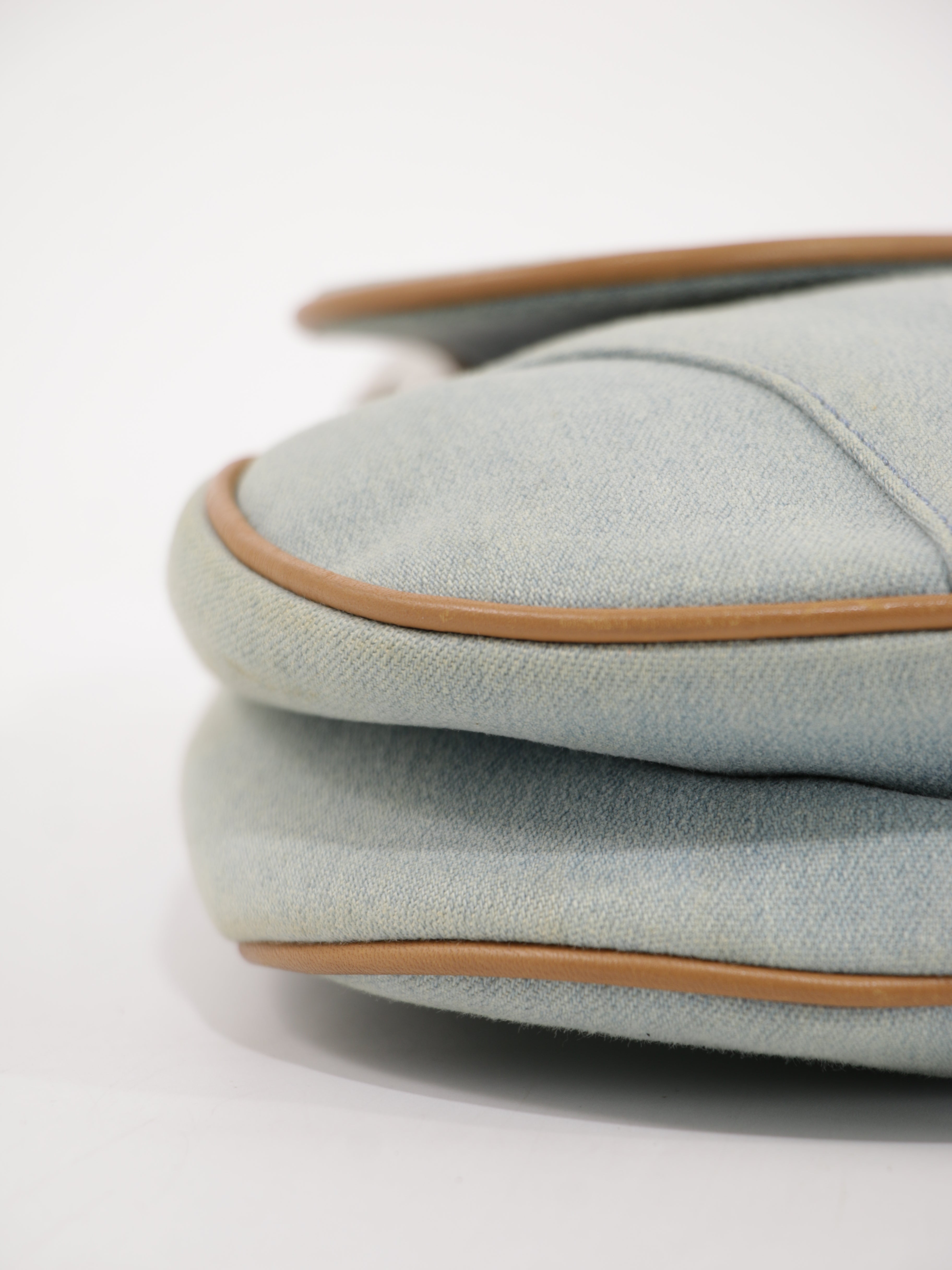 Saddle