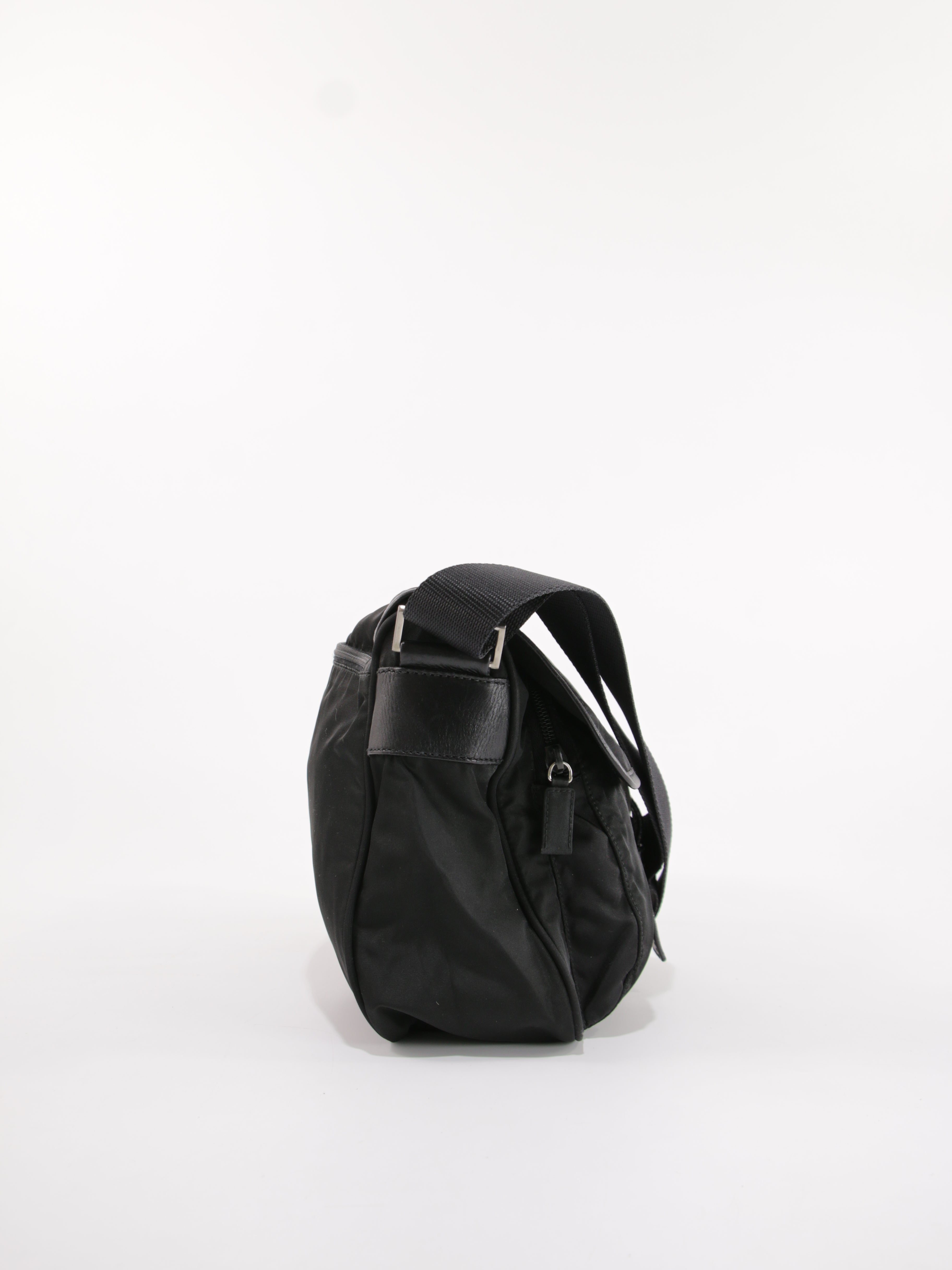 Single Buckle Messenger