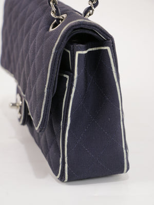 Medium Classic Flap