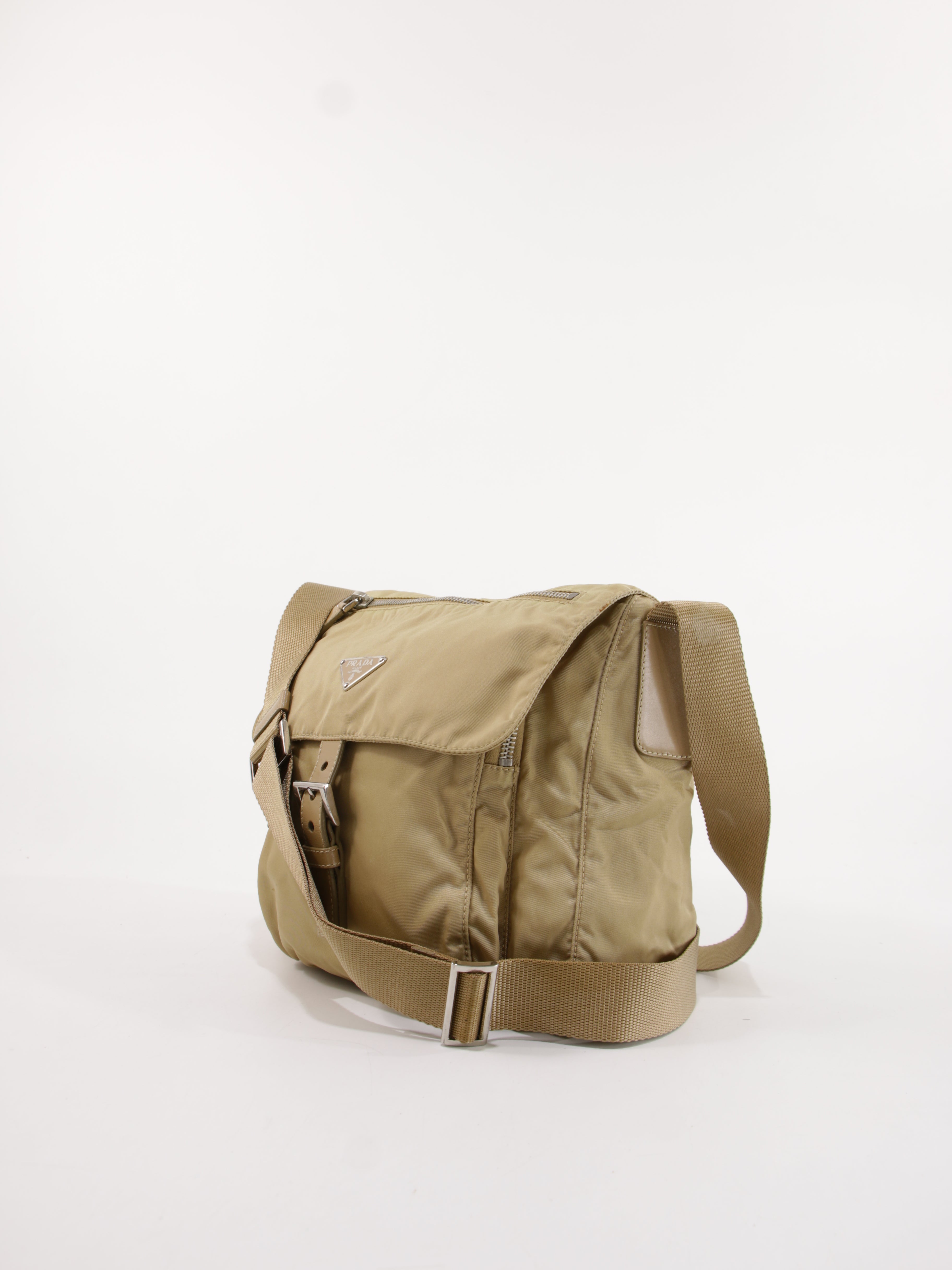Single Buckle Messenger
