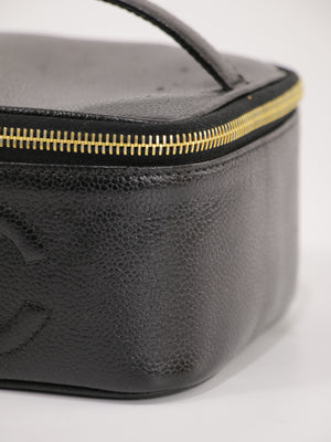 Cosmetic pouch