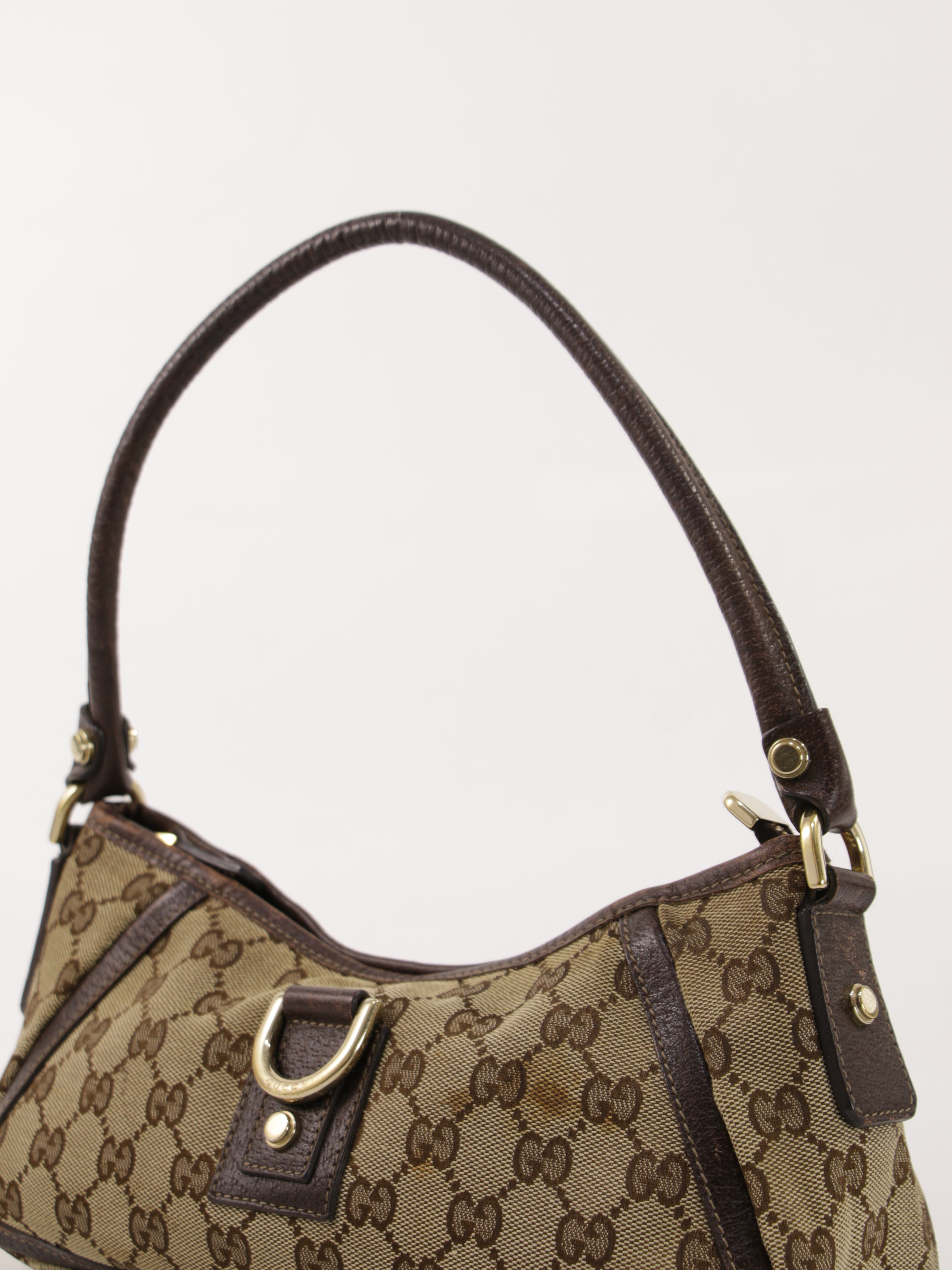 Abbey D-Ring Pochette