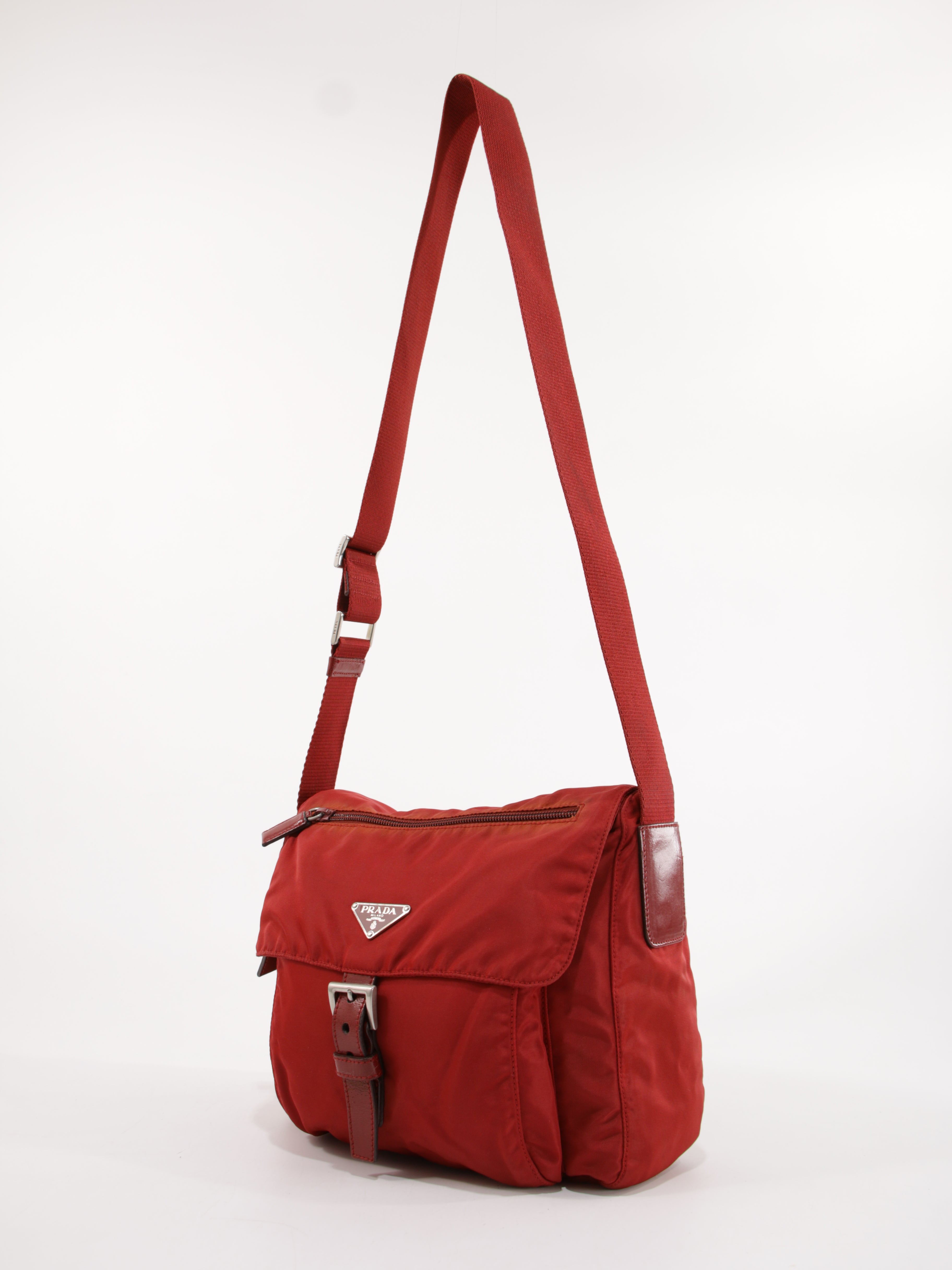 Single Buckle Messenger