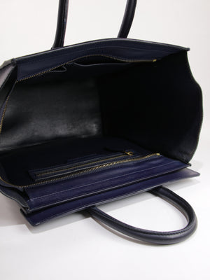 Medium luggage