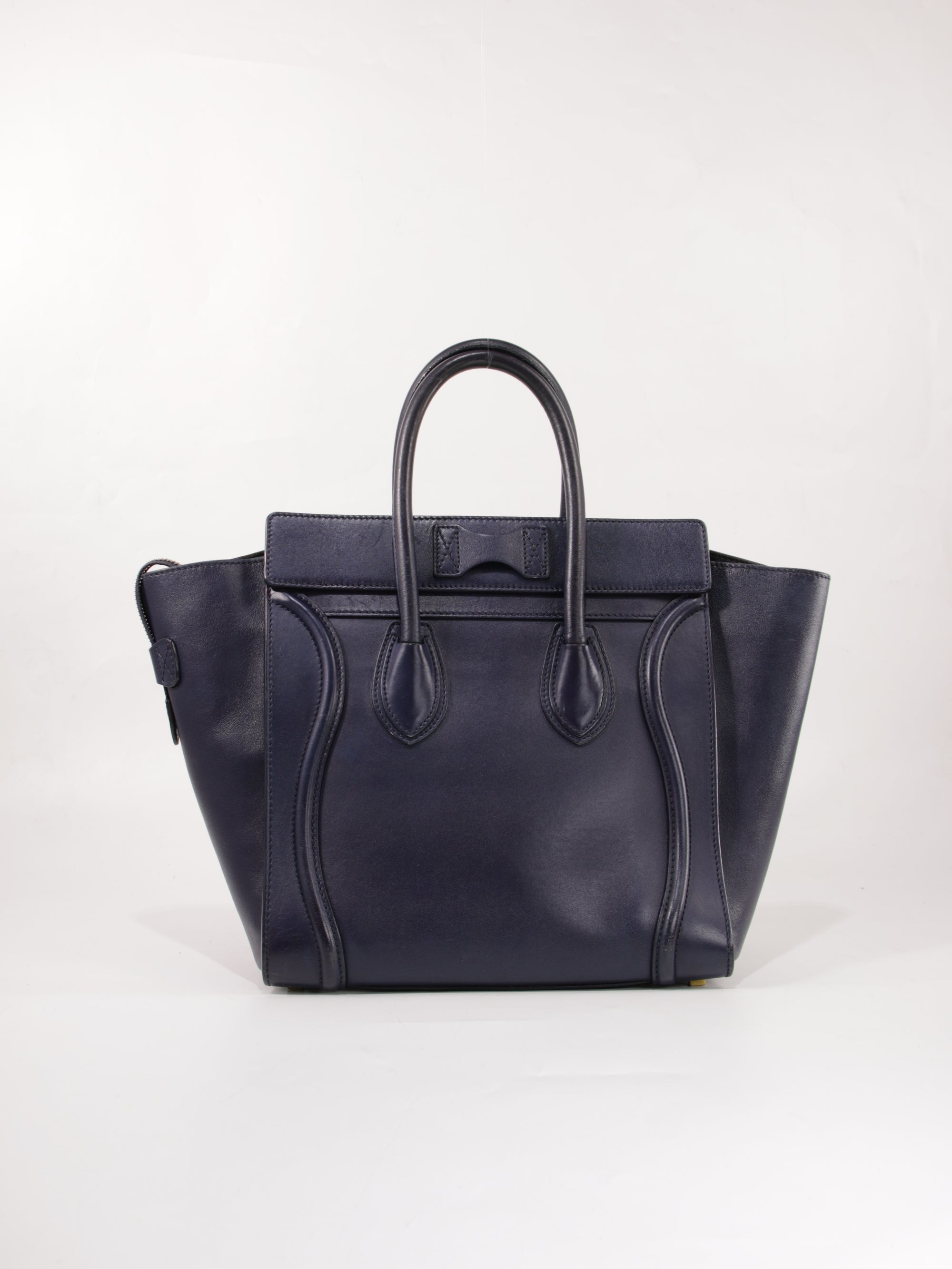 Medium luggage
