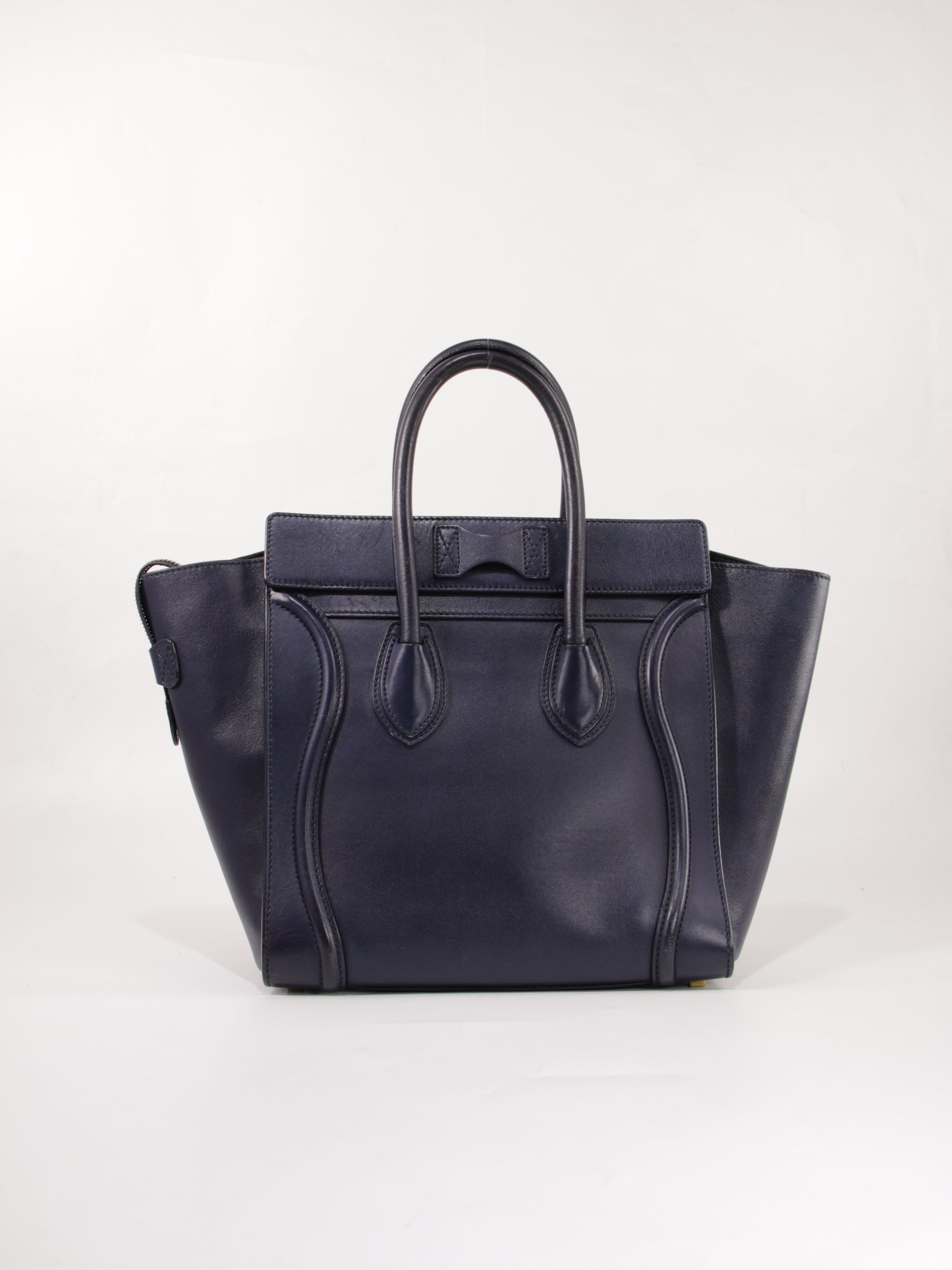 Medium luggage