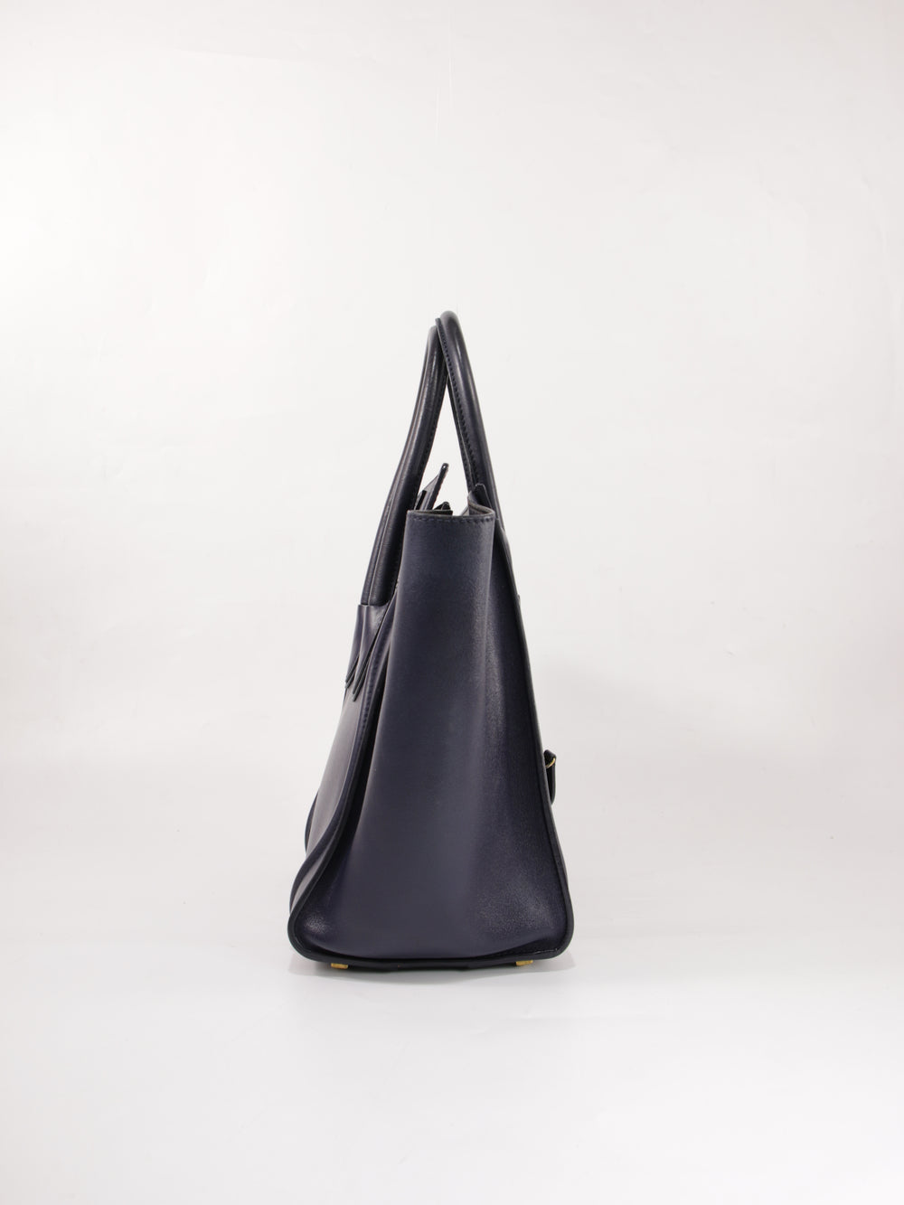 Medium luggage