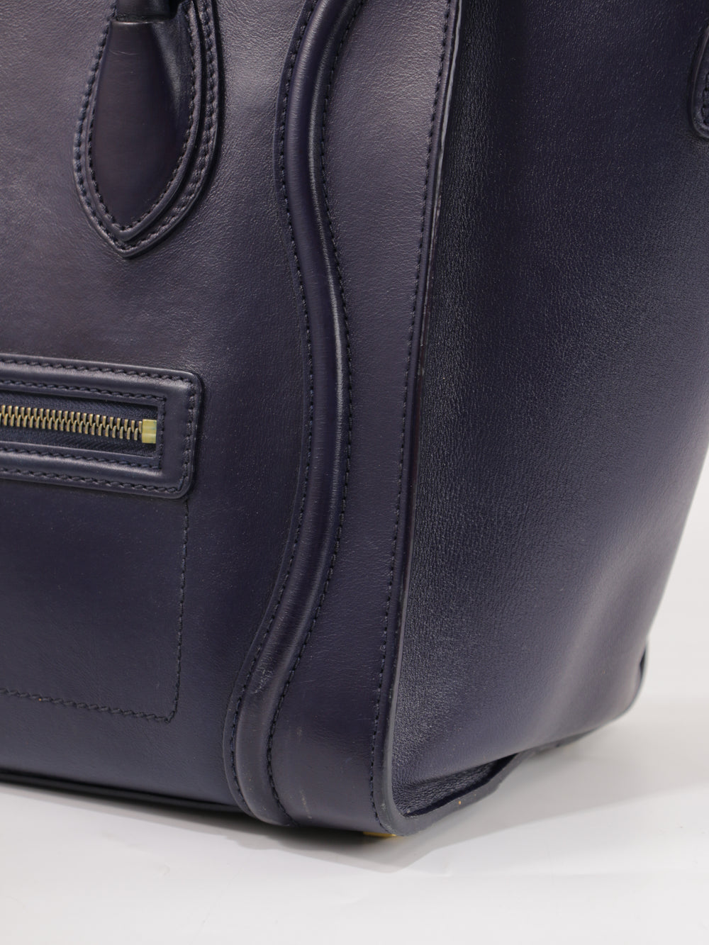 Medium luggage