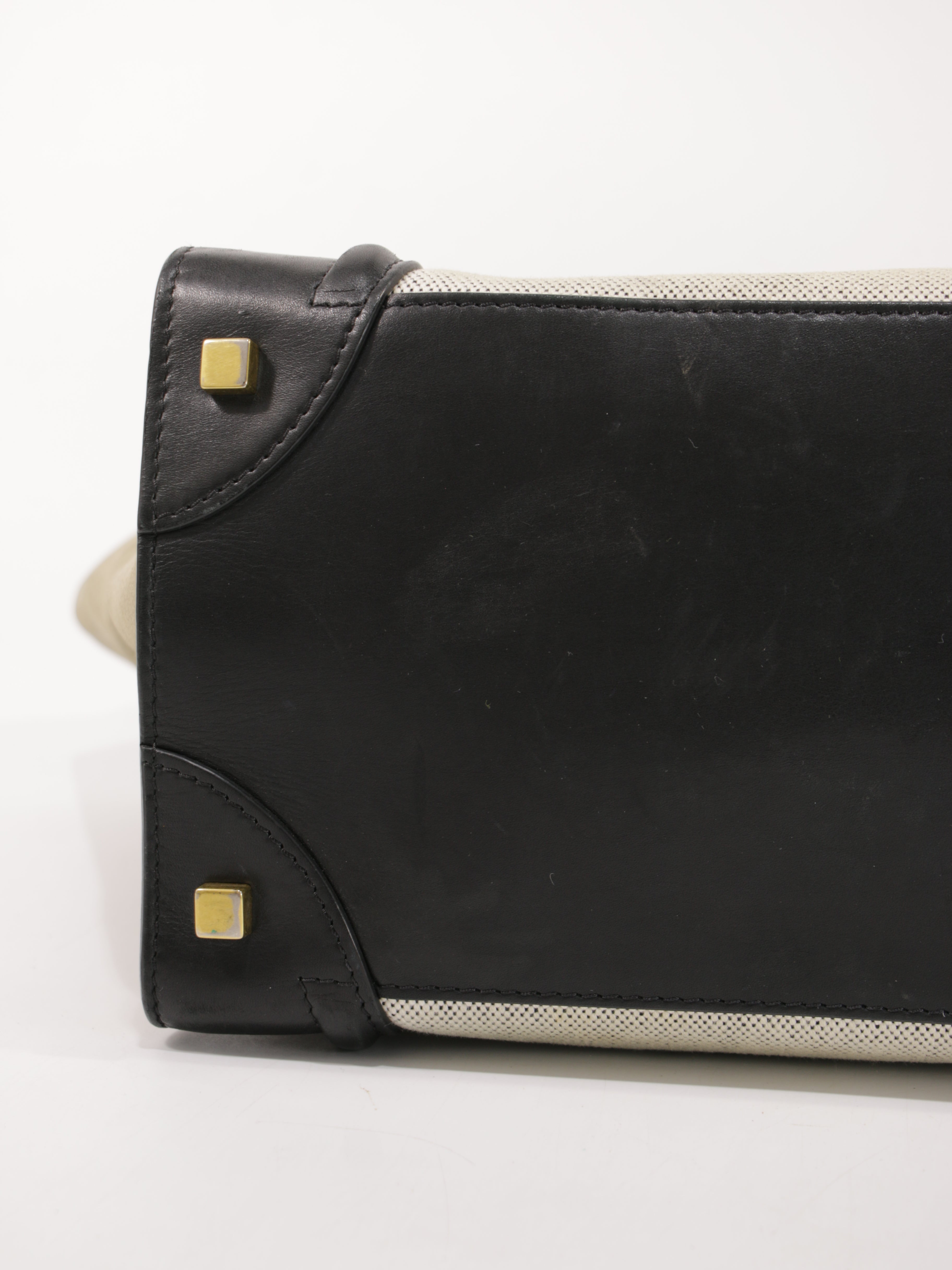 Medium Luggage