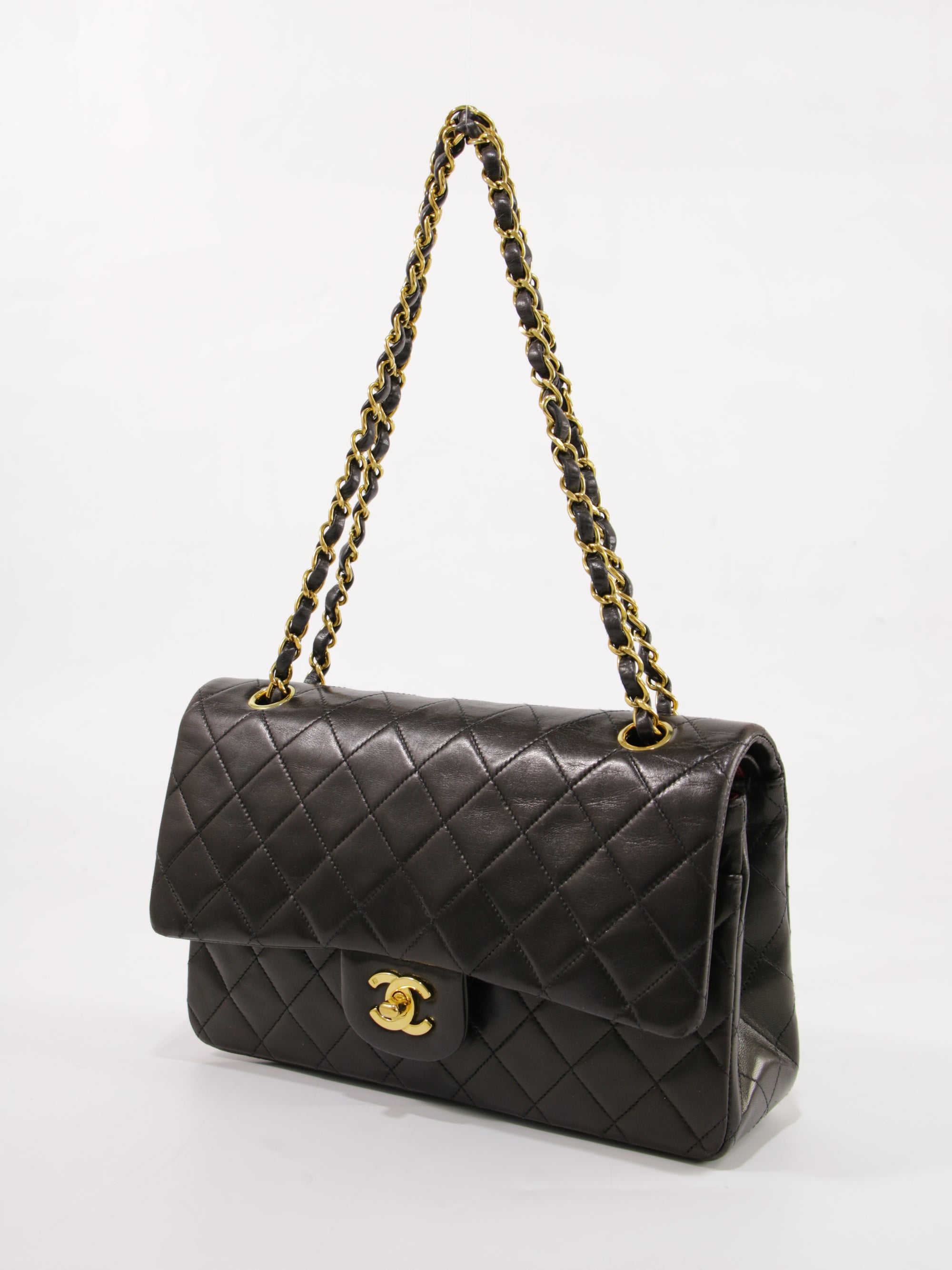 Medium Classic Flap